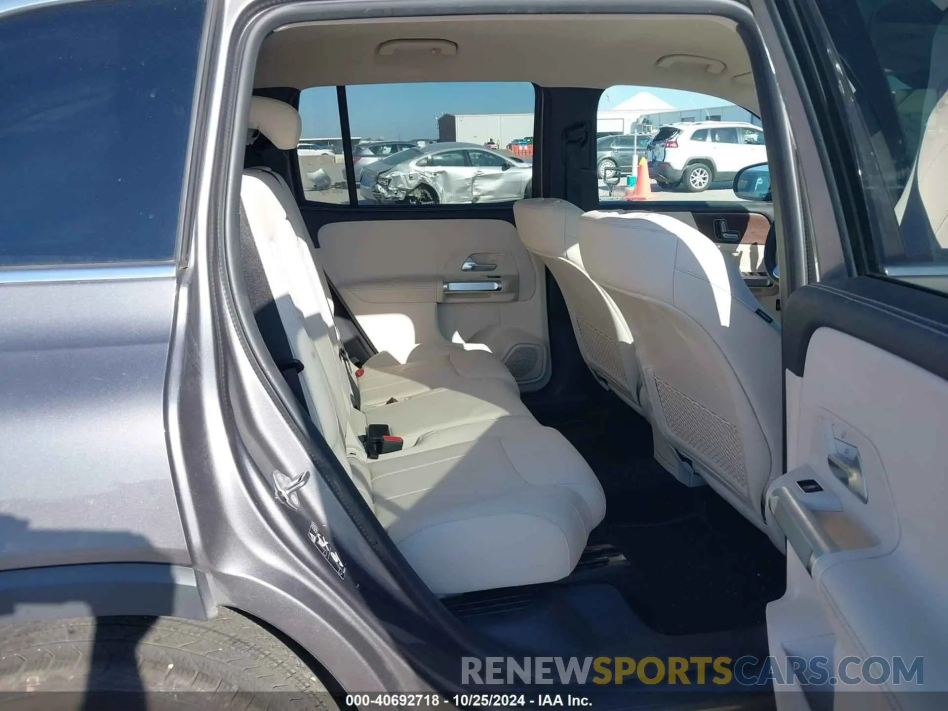 8 fotografías del automóvil dañado W1N4M4GB5PW265940 MERCEDES-BENZ GLB 250 2023