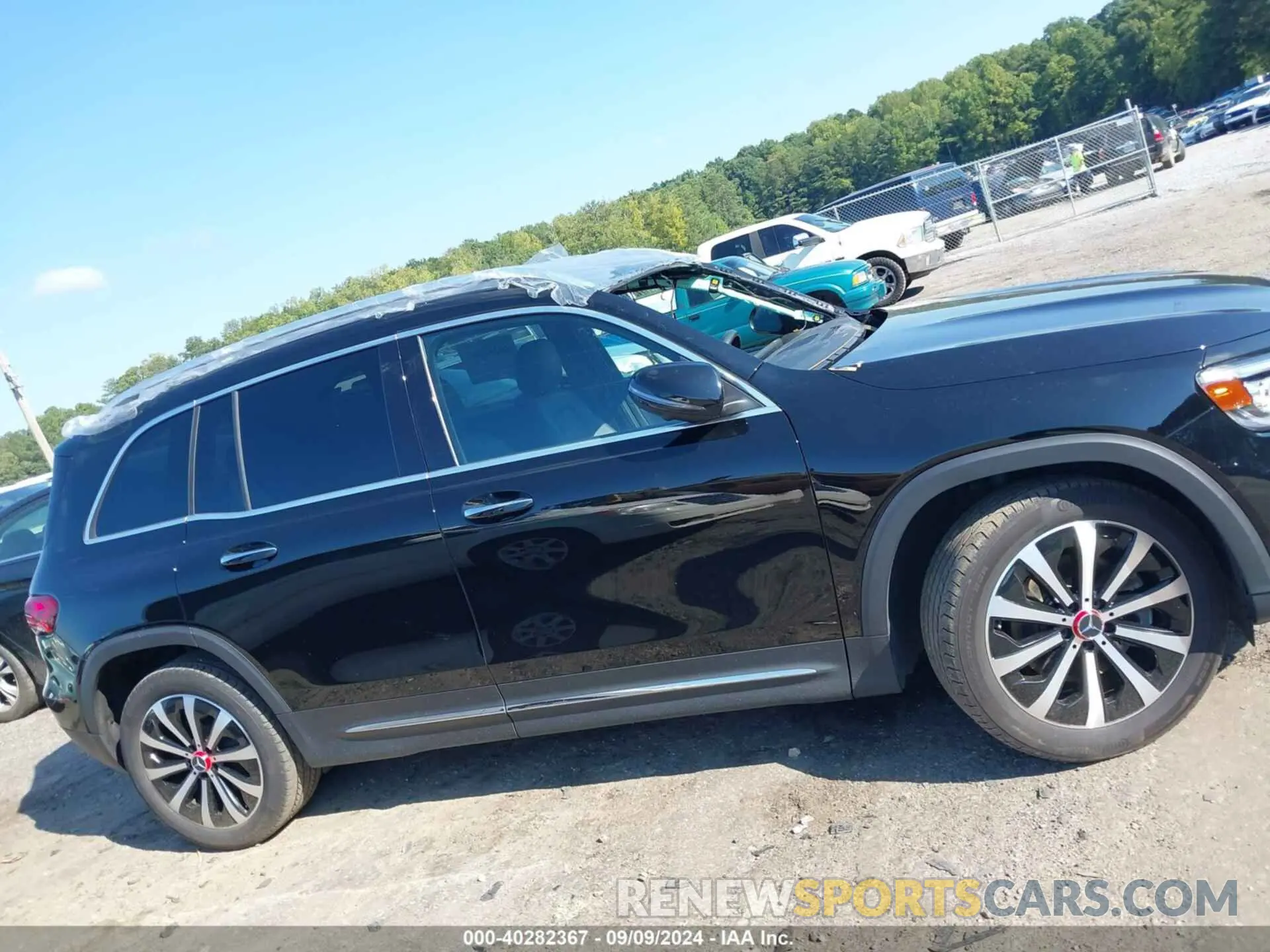 13 fotografías del automóvil dañado W1N4M4GB9PW262328 MERCEDES-BENZ GLB 250 2023
