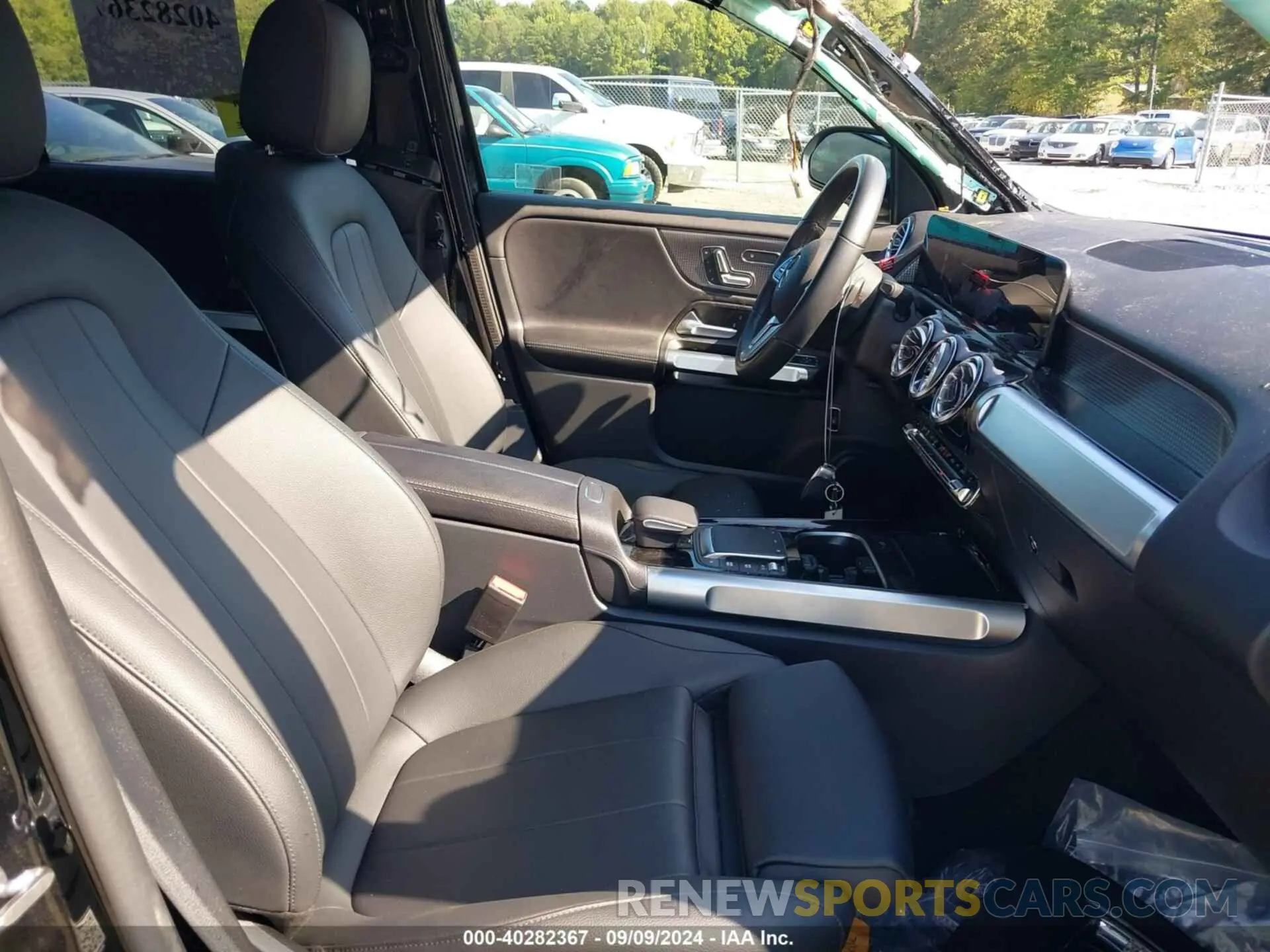 5 fotografías del automóvil dañado W1N4M4GB9PW262328 MERCEDES-BENZ GLB 250 2023