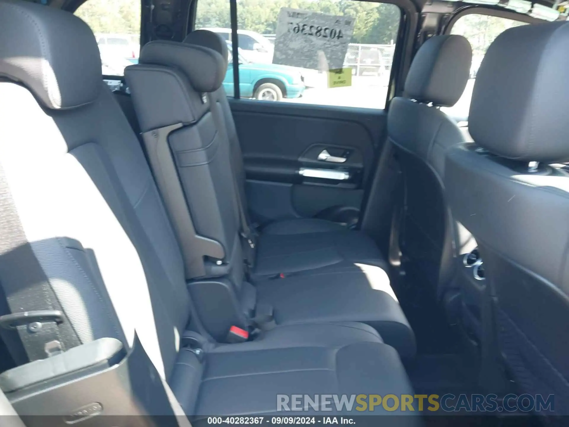8 fotografías del automóvil dañado W1N4M4GB9PW262328 MERCEDES-BENZ GLB 250 2023