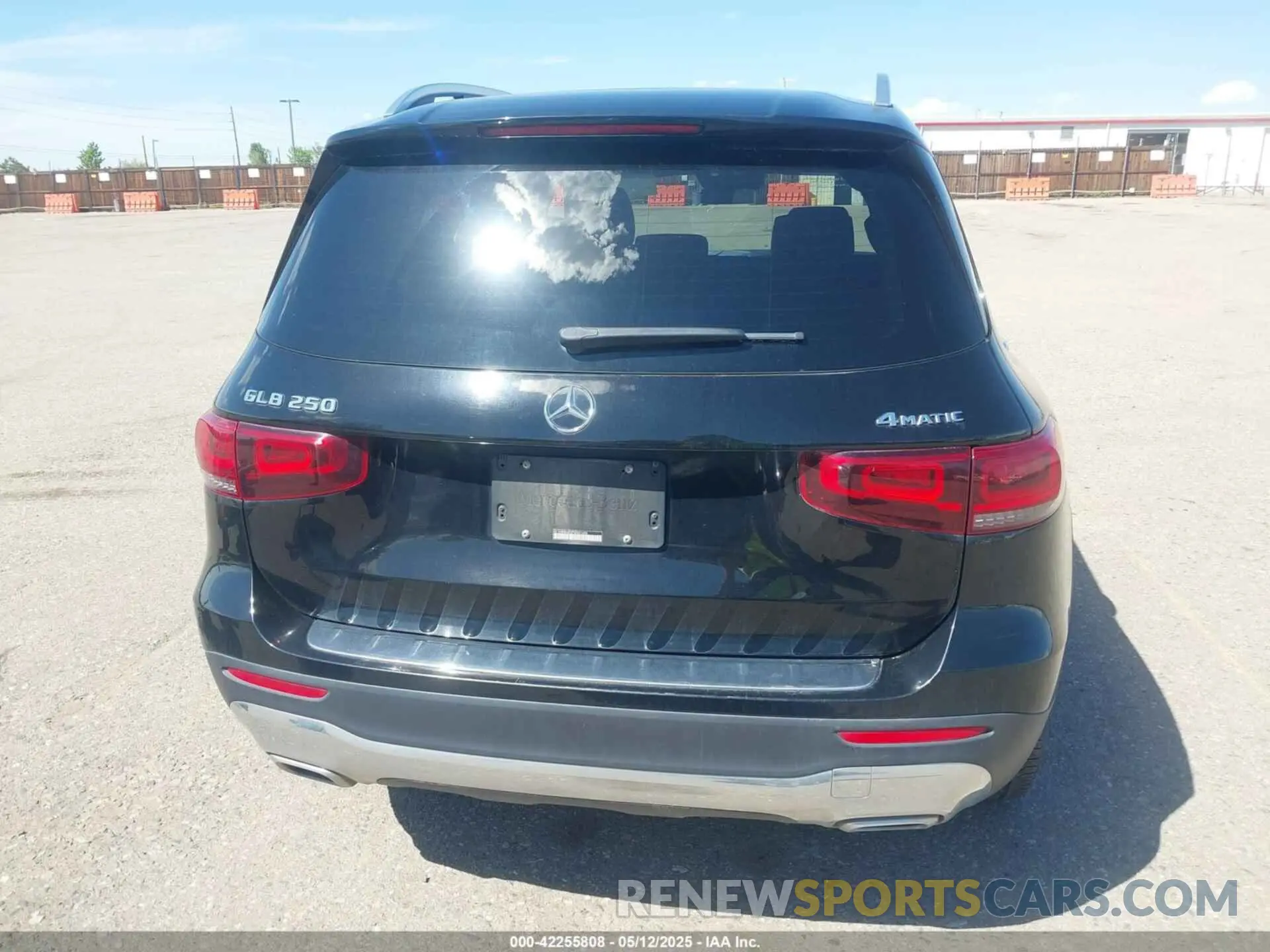 16 fotografías del automóvil dañado W1N4M4HB2PW331696 MERCEDES-BENZ GLB 250 2023