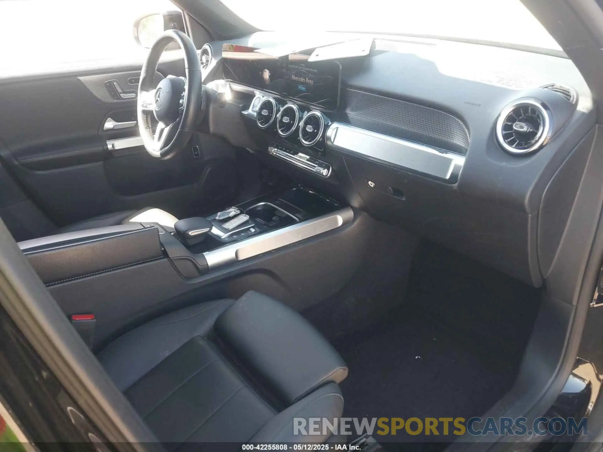 5 fotografías del automóvil dañado W1N4M4HB2PW331696 MERCEDES-BENZ GLB 250 2023