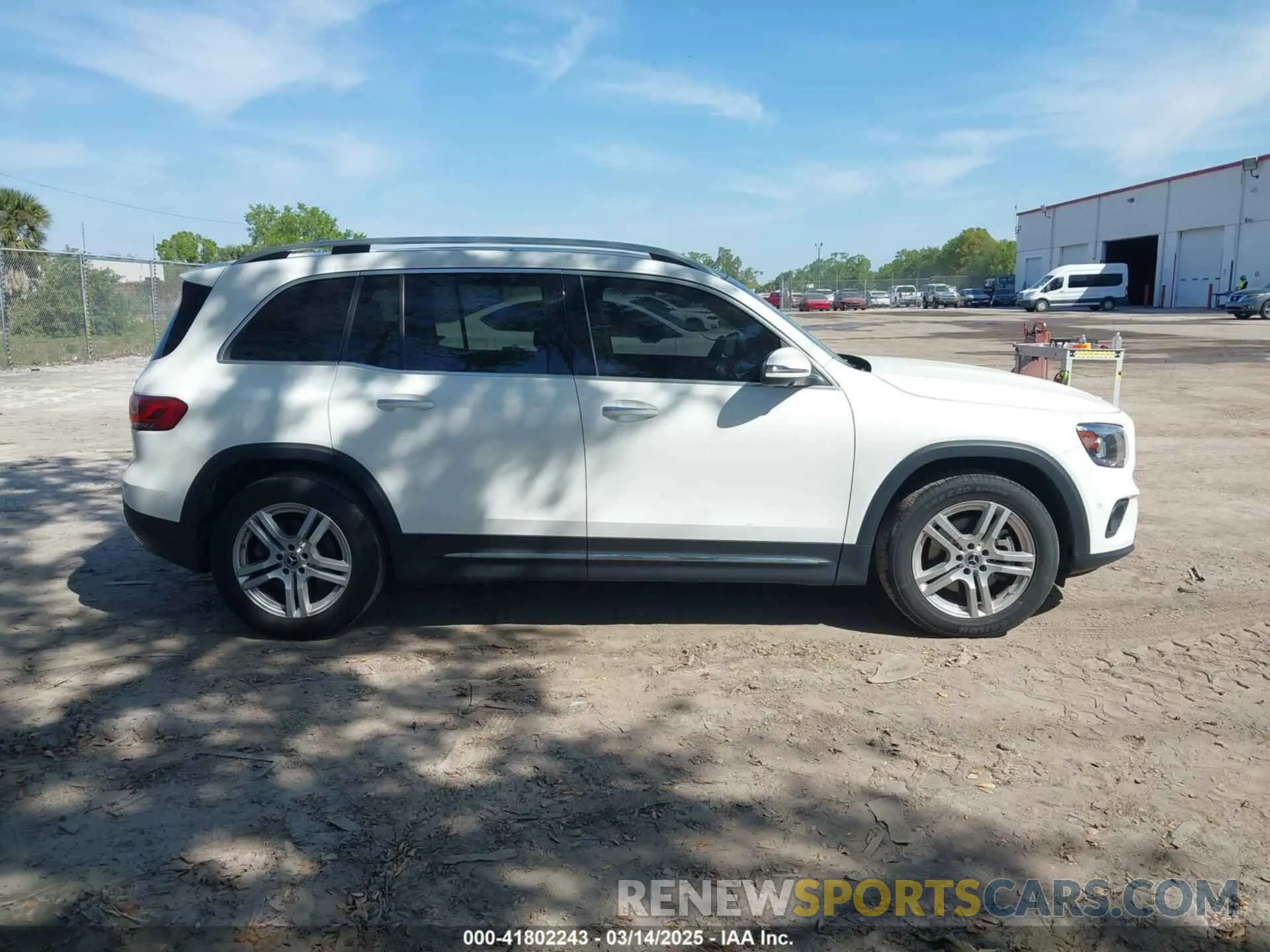 13 fotografías del automóvil dañado W1N4M4HB4PW303110 MERCEDES-BENZ GLB 250 2023