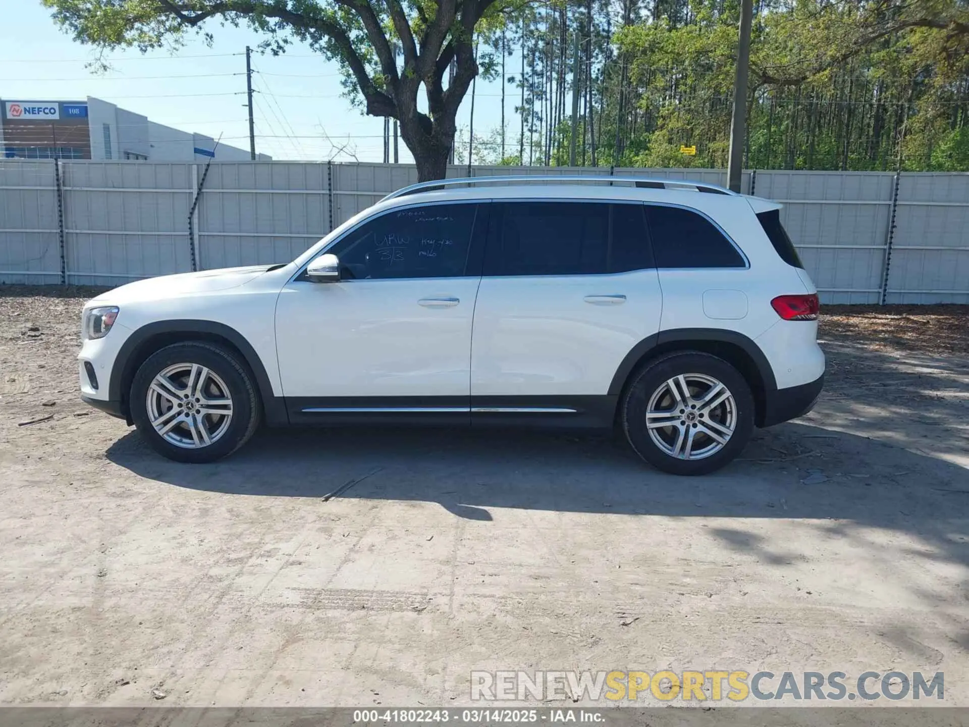 14 fotografías del automóvil dañado W1N4M4HB4PW303110 MERCEDES-BENZ GLB 250 2023
