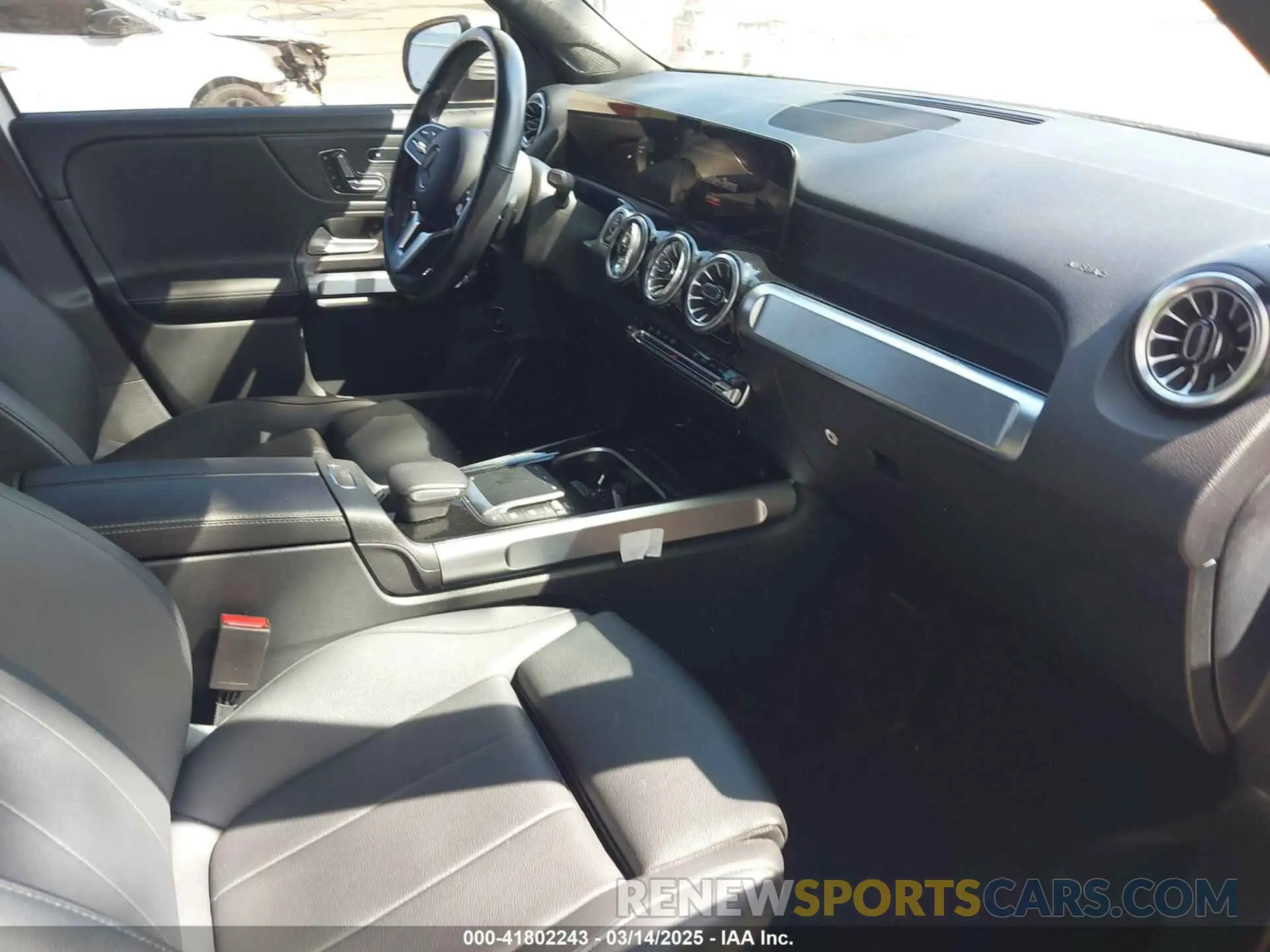 5 fotografías del automóvil dañado W1N4M4HB4PW303110 MERCEDES-BENZ GLB 250 2023