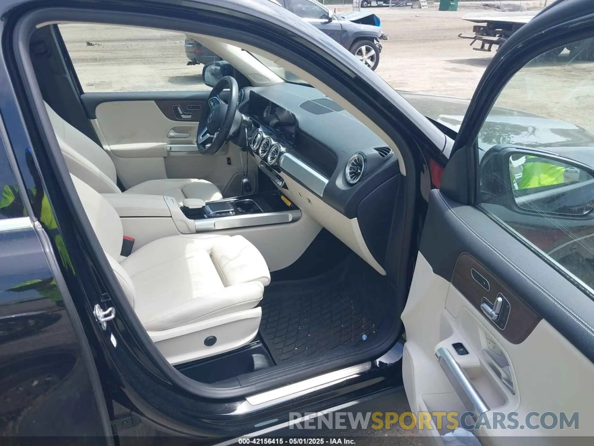 5 fotografías del automóvil dañado W1N4M4HB6PW316697 MERCEDES-BENZ GLB 250 2023