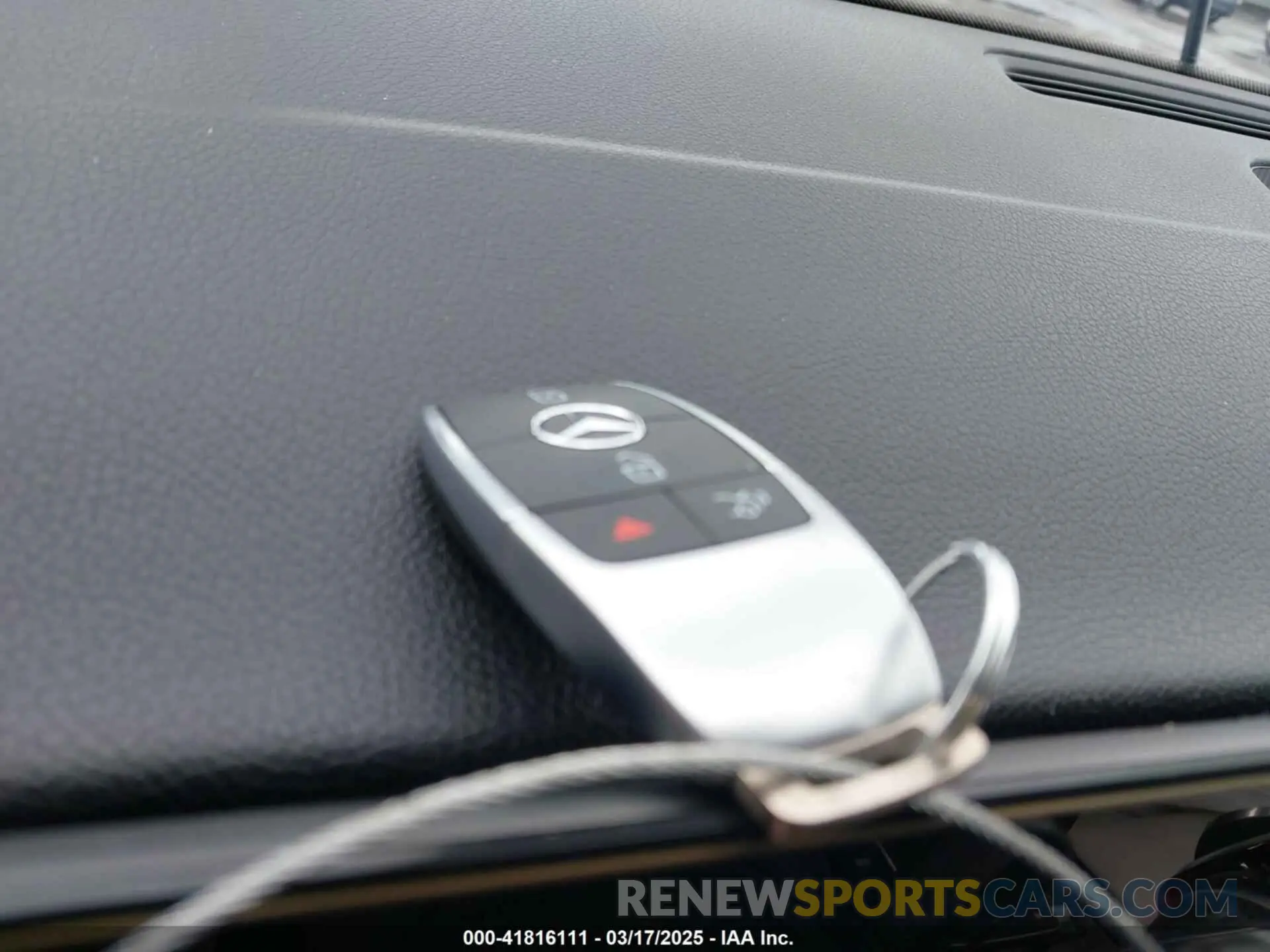 11 fotografías del automóvil dañado W1N4M4HB7PW264075 MERCEDES-BENZ GLB 250 2023