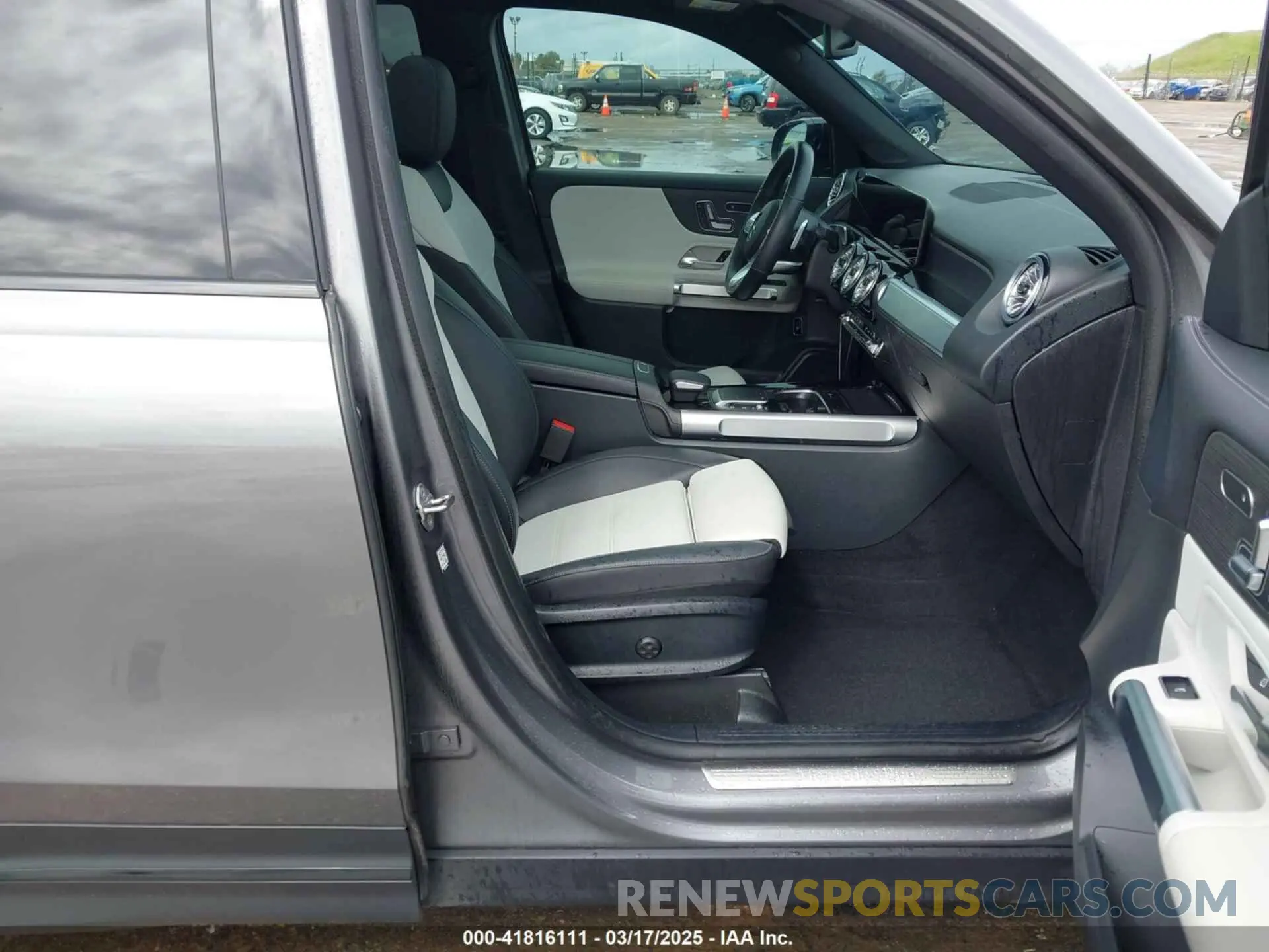 5 fotografías del automóvil dañado W1N4M4HB7PW264075 MERCEDES-BENZ GLB 250 2023