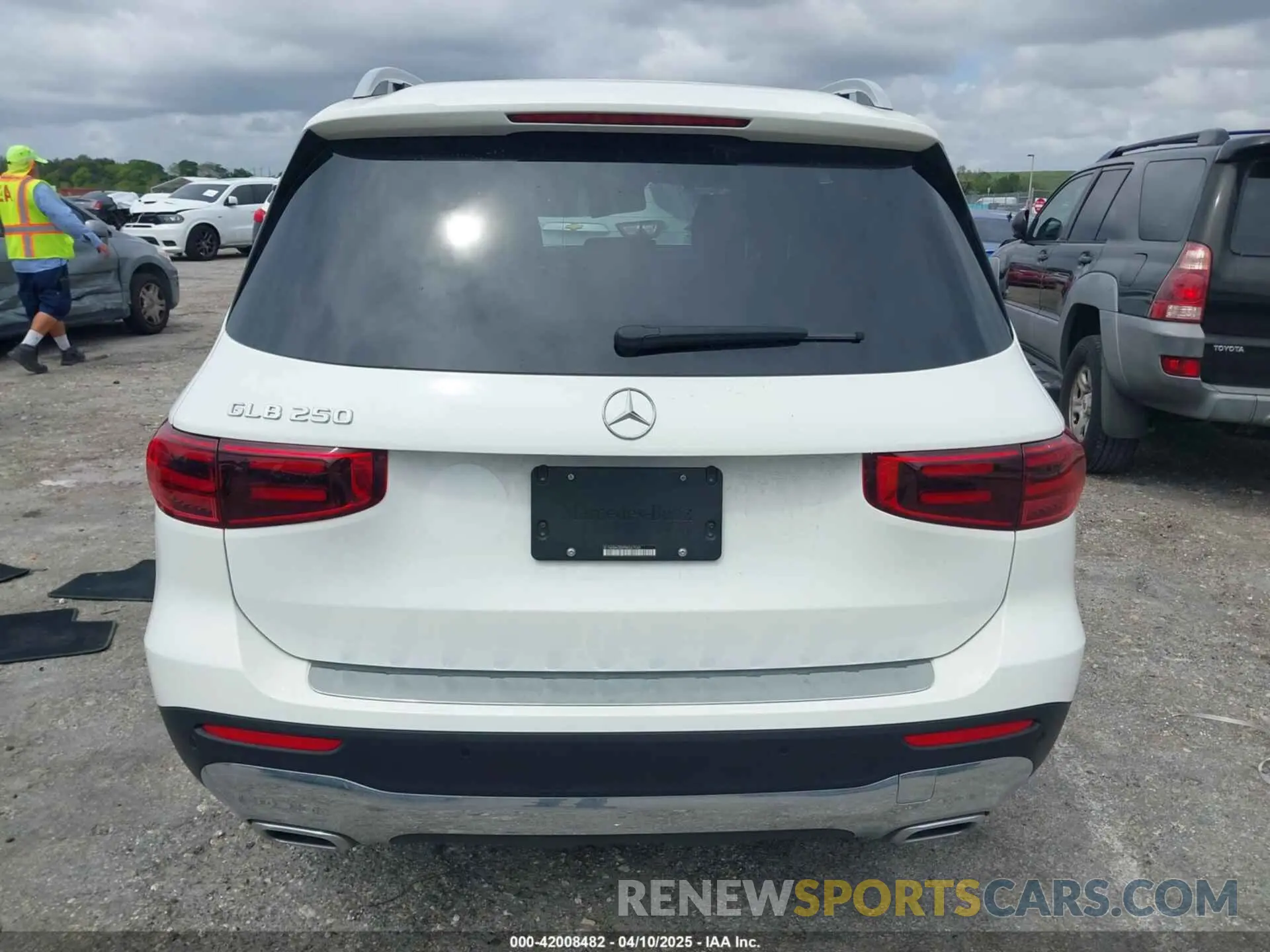 16 fotografías del automóvil dañado W1N4M4GBXRW347049 MERCEDES-BENZ GLB 250 2024