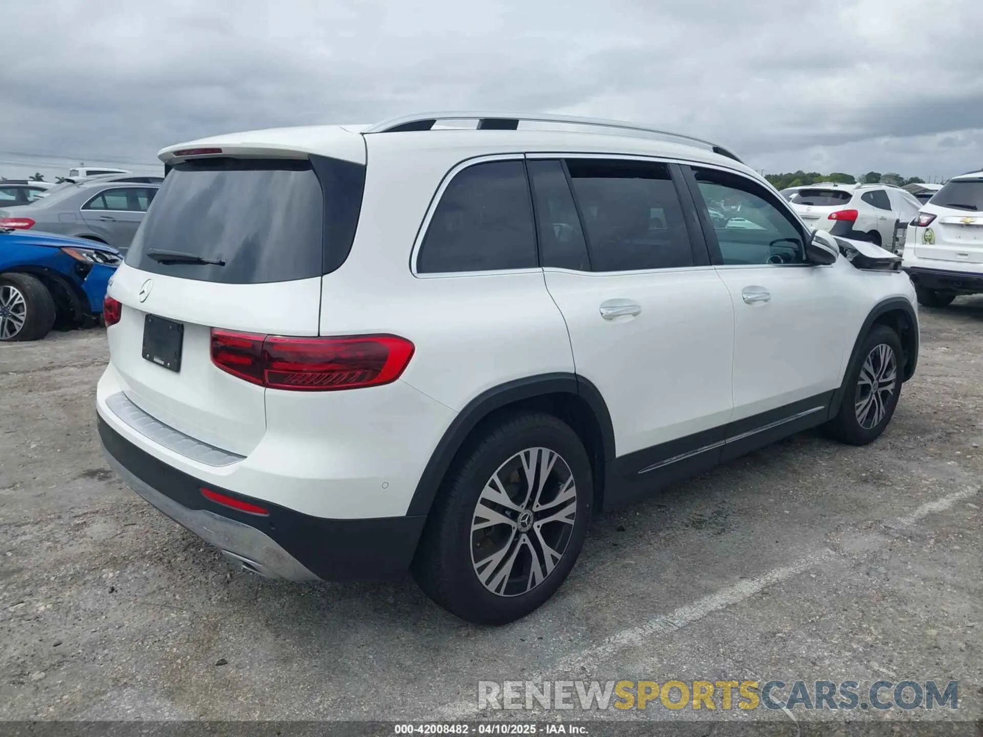 4 fotografías del automóvil dañado W1N4M4GBXRW347049 MERCEDES-BENZ GLB 250 2024
