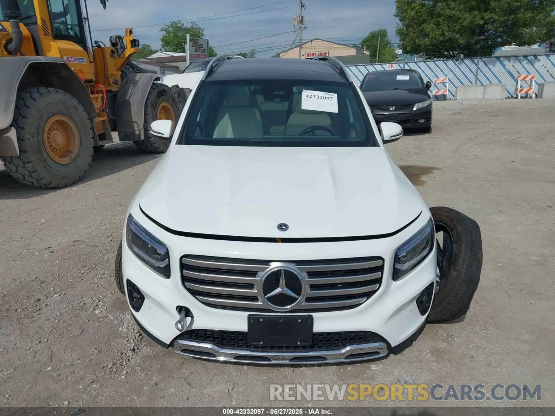 12 fotografías del automóvil dañado W1N4M4HB8RW352975 MERCEDES-BENZ GLB 250 2024