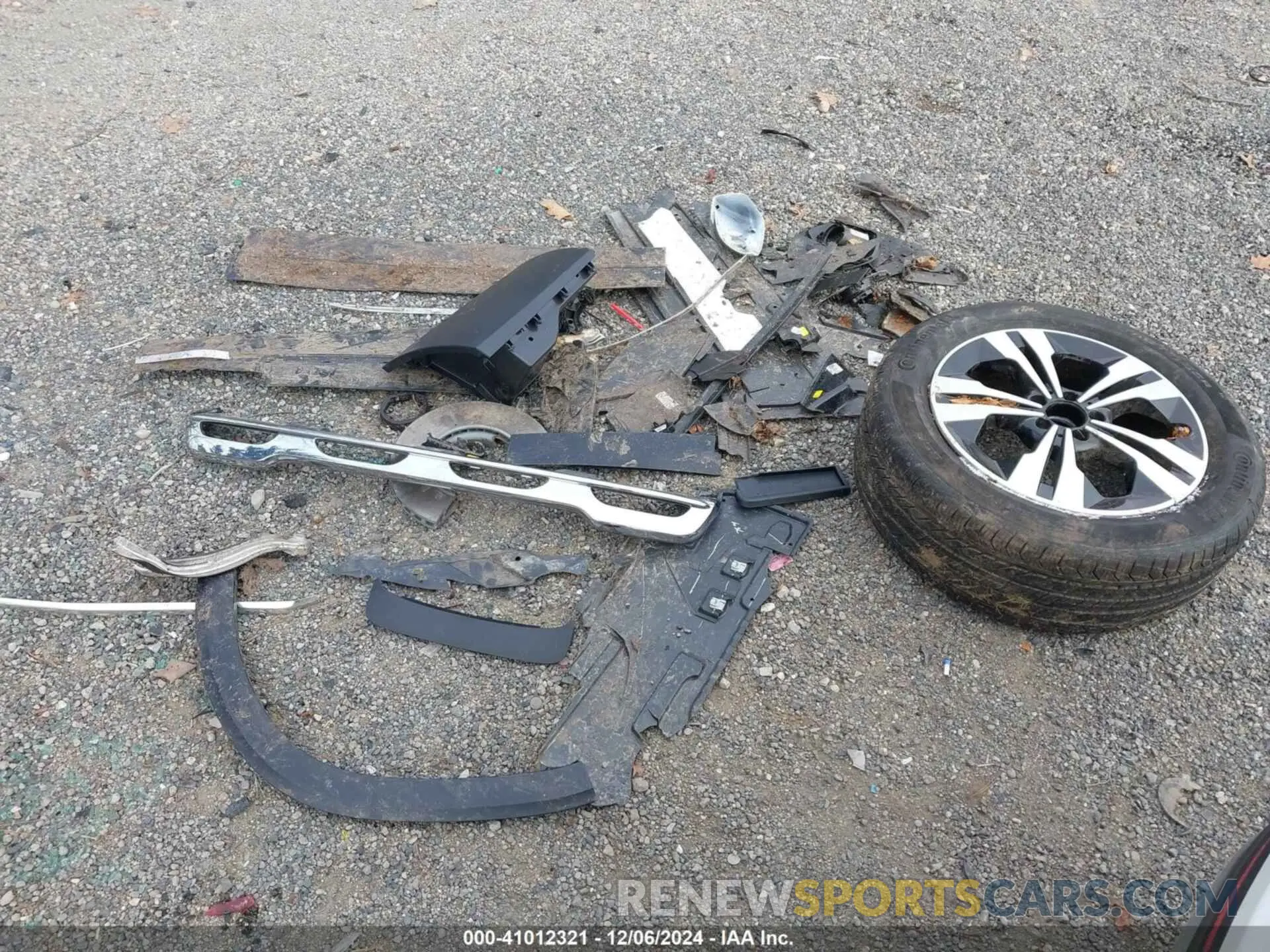12 fotografías del automóvil dañado W1N4M4HB5SW386216 MERCEDES-BENZ GLB 250 2025