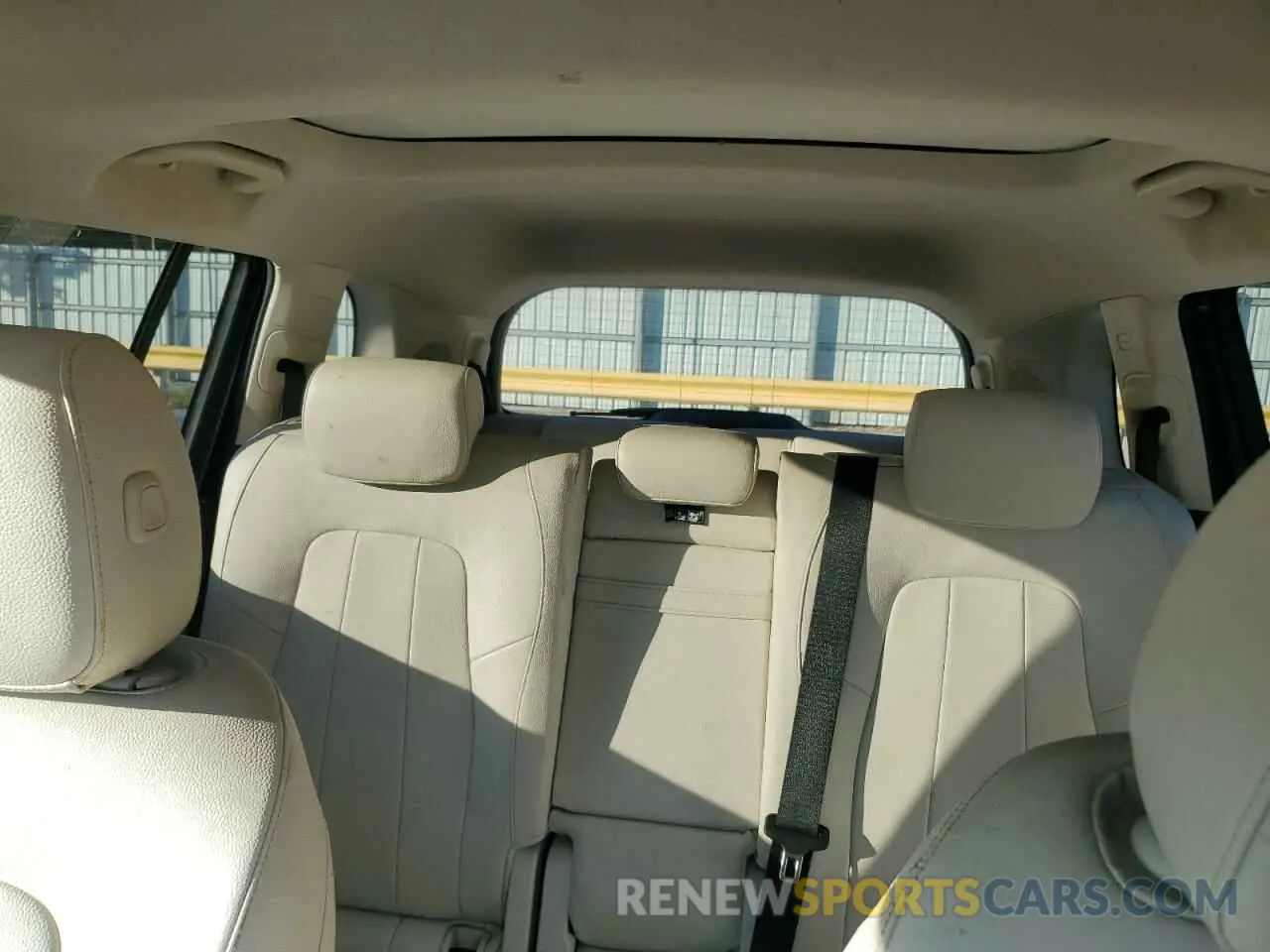 10 fotografías del automóvil dañado W1N4M4GB7LW051381 MERCEDES-BENZ GLB-CLASS 2020