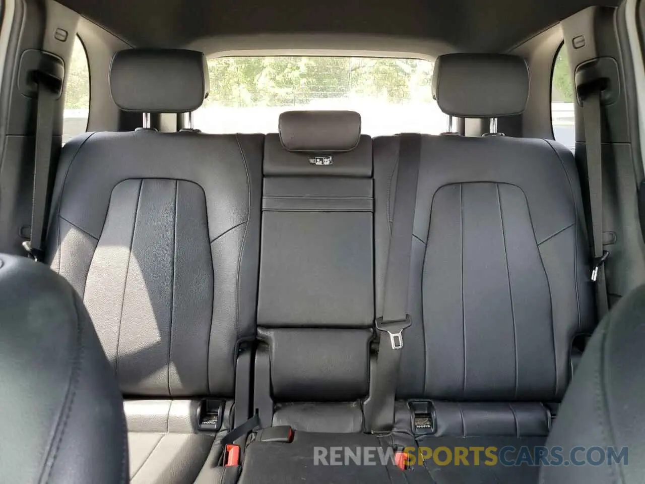 10 fotografías del automóvil dañado W1N4M4GBXLW034669 MERCEDES-BENZ GLB-CLASS 2020