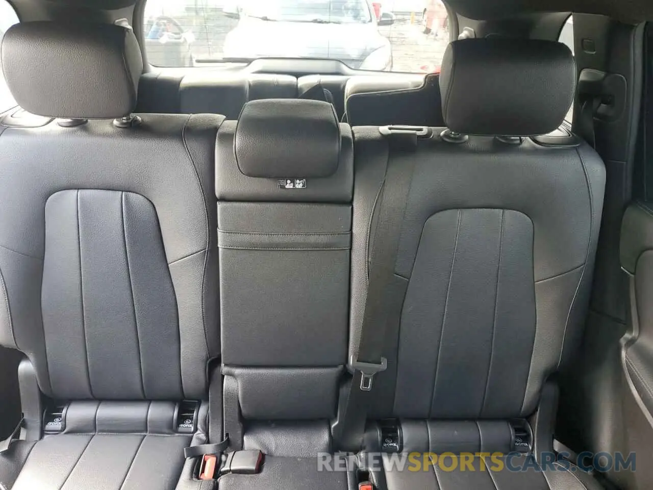 10 fotografías del automóvil dañado W1N4M4HB2LW016357 MERCEDES-BENZ GLB-CLASS 2020