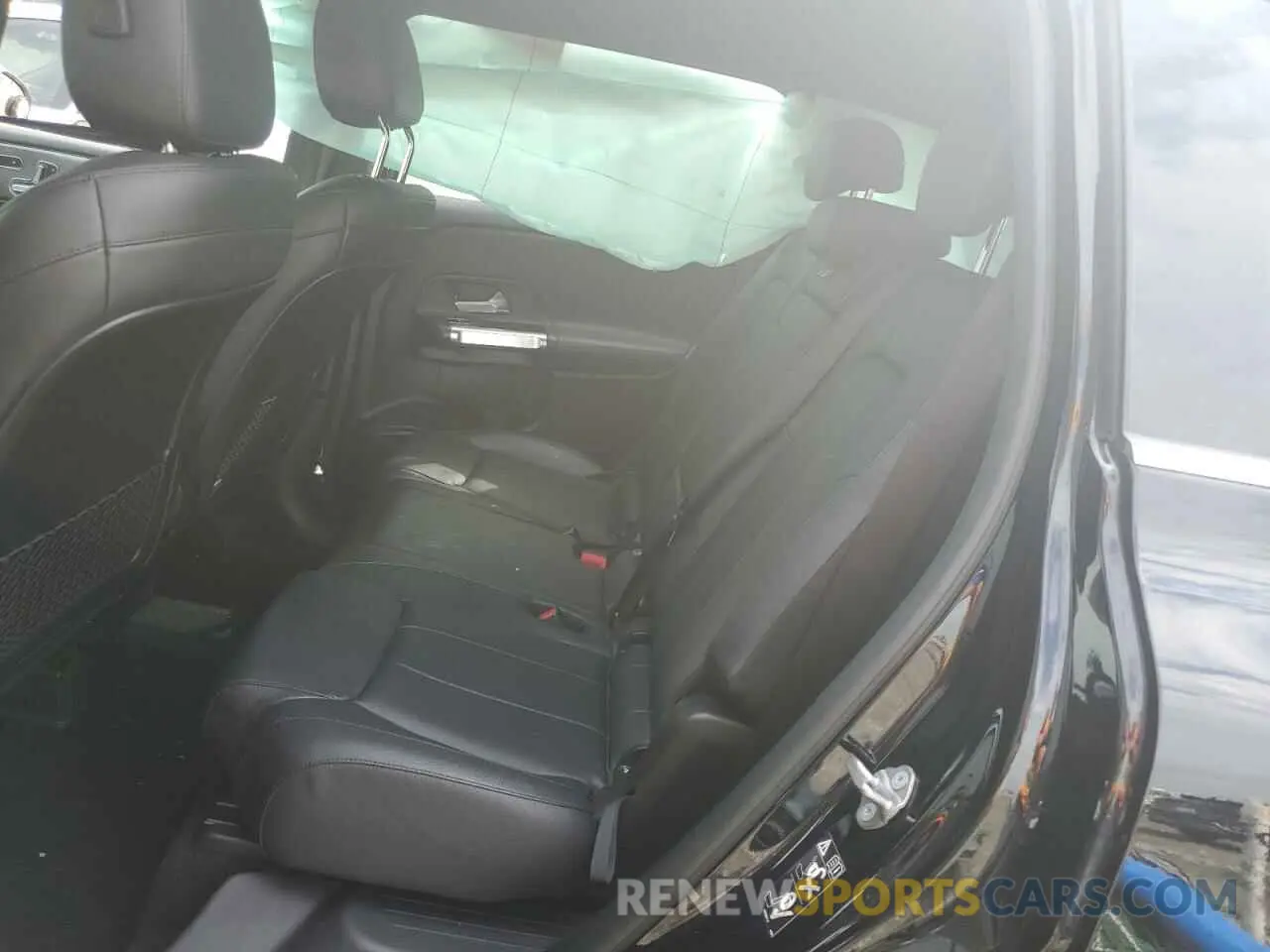 10 fotografías del automóvil dañado W1N4M4HB2LW025687 MERCEDES-BENZ GLB-CLASS 2020