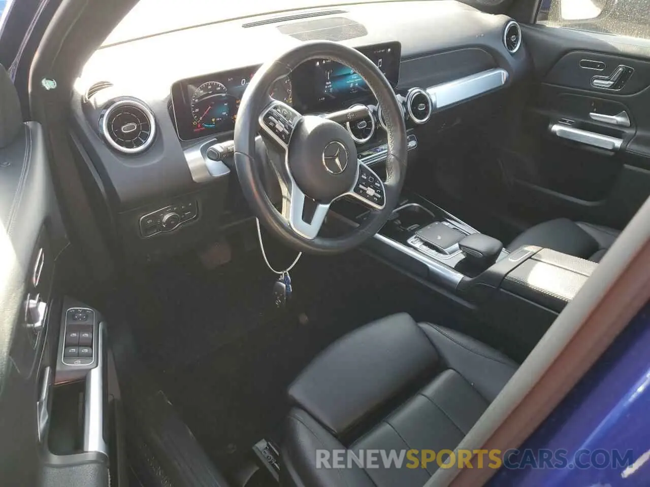 8 fotografías del automóvil dañado W1N4M4HB2LW042196 MERCEDES-BENZ GLB-CLASS 2020