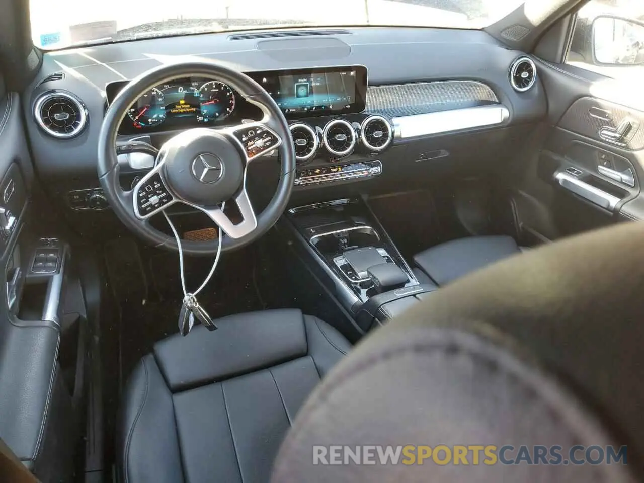 8 fotografías del automóvil dañado WDC4M4HB4LW009024 MERCEDES-BENZ GLB-CLASS 2020