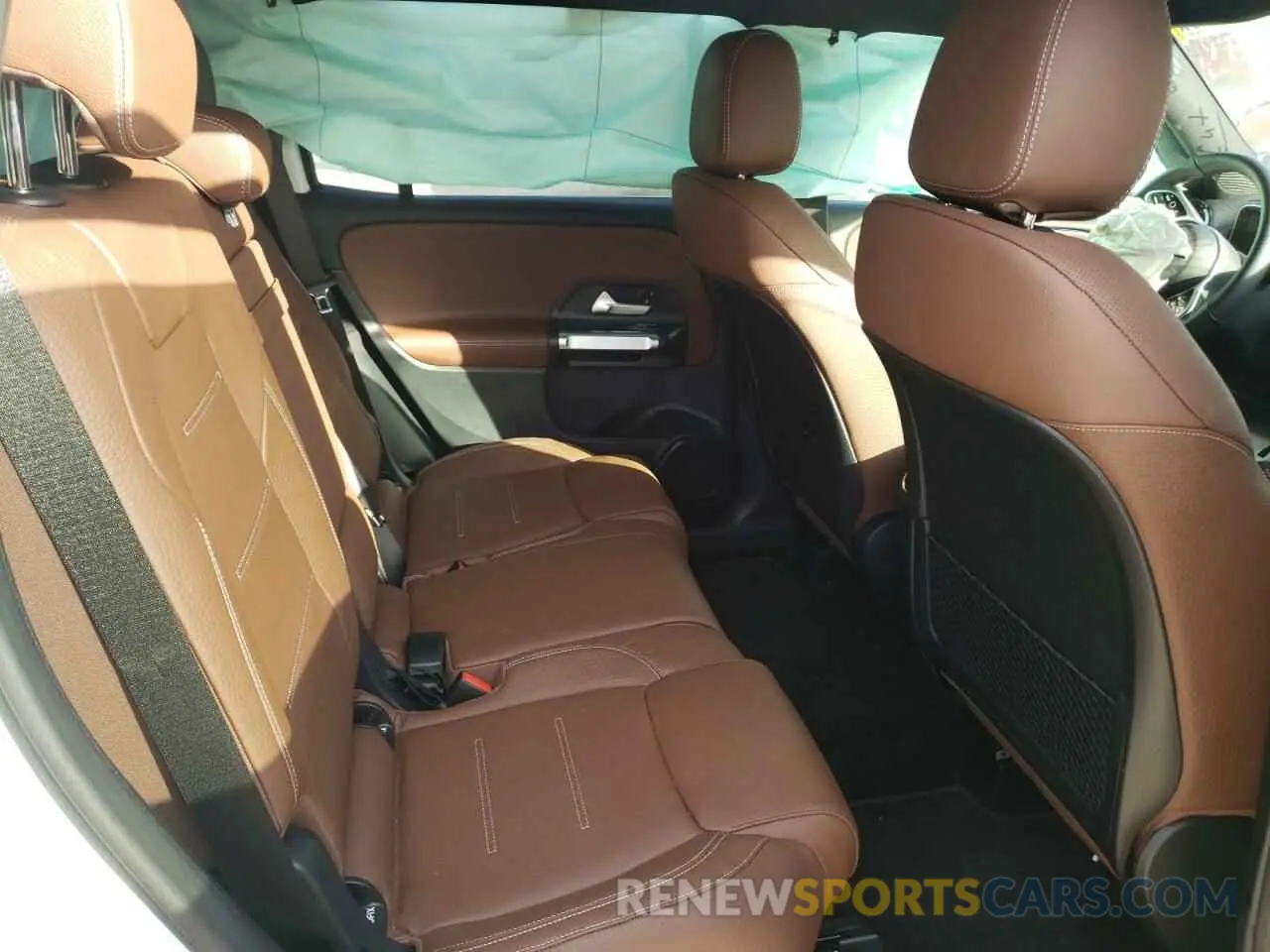 6 fotografías del automóvil dañado W1N4M4GB1MW146164 MERCEDES-BENZ GLB-CLASS 2021
