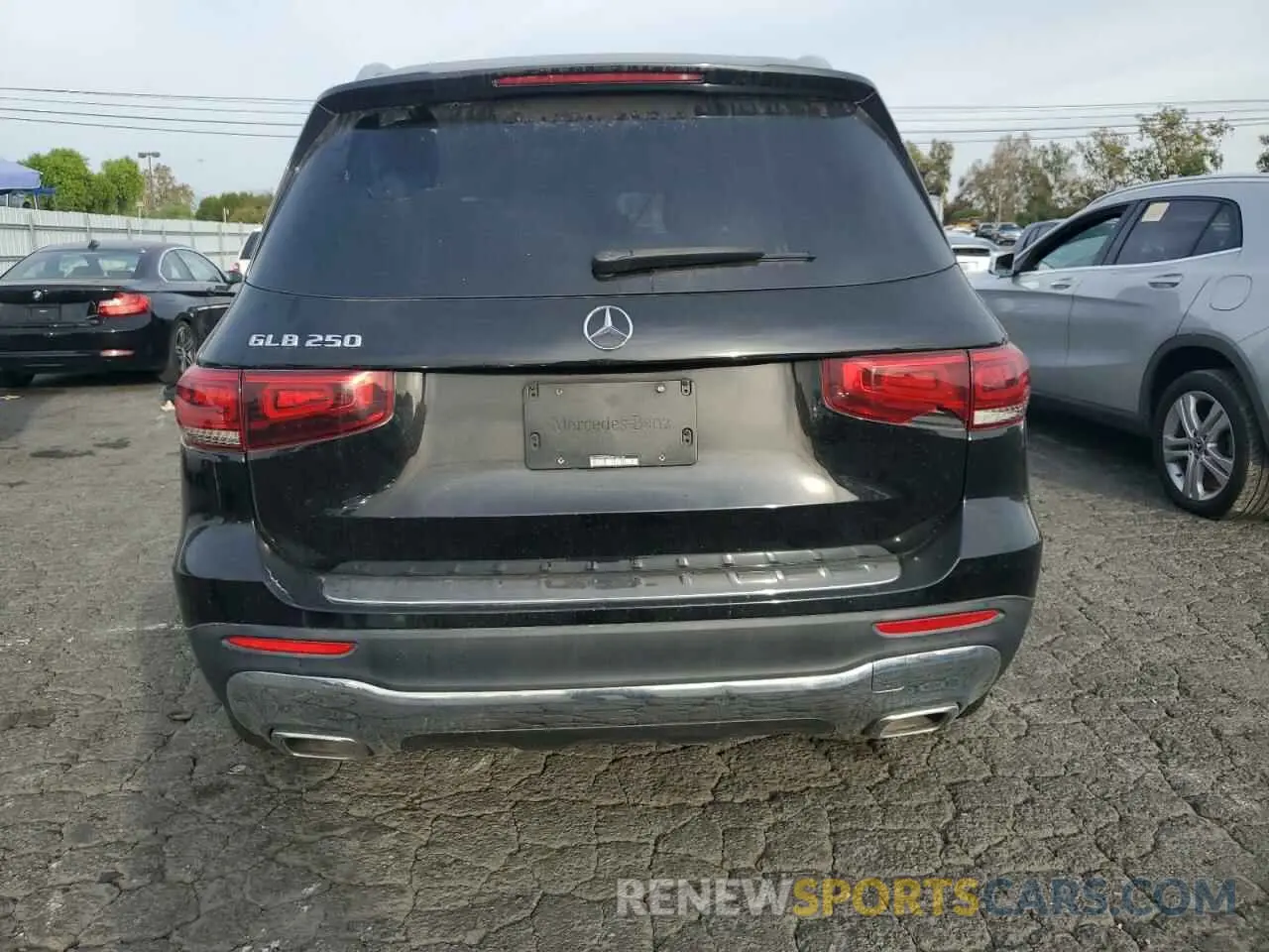 6 fotografías del automóvil dañado W1N4M4GB3MW104126 MERCEDES-BENZ GLB-CLASS 2021