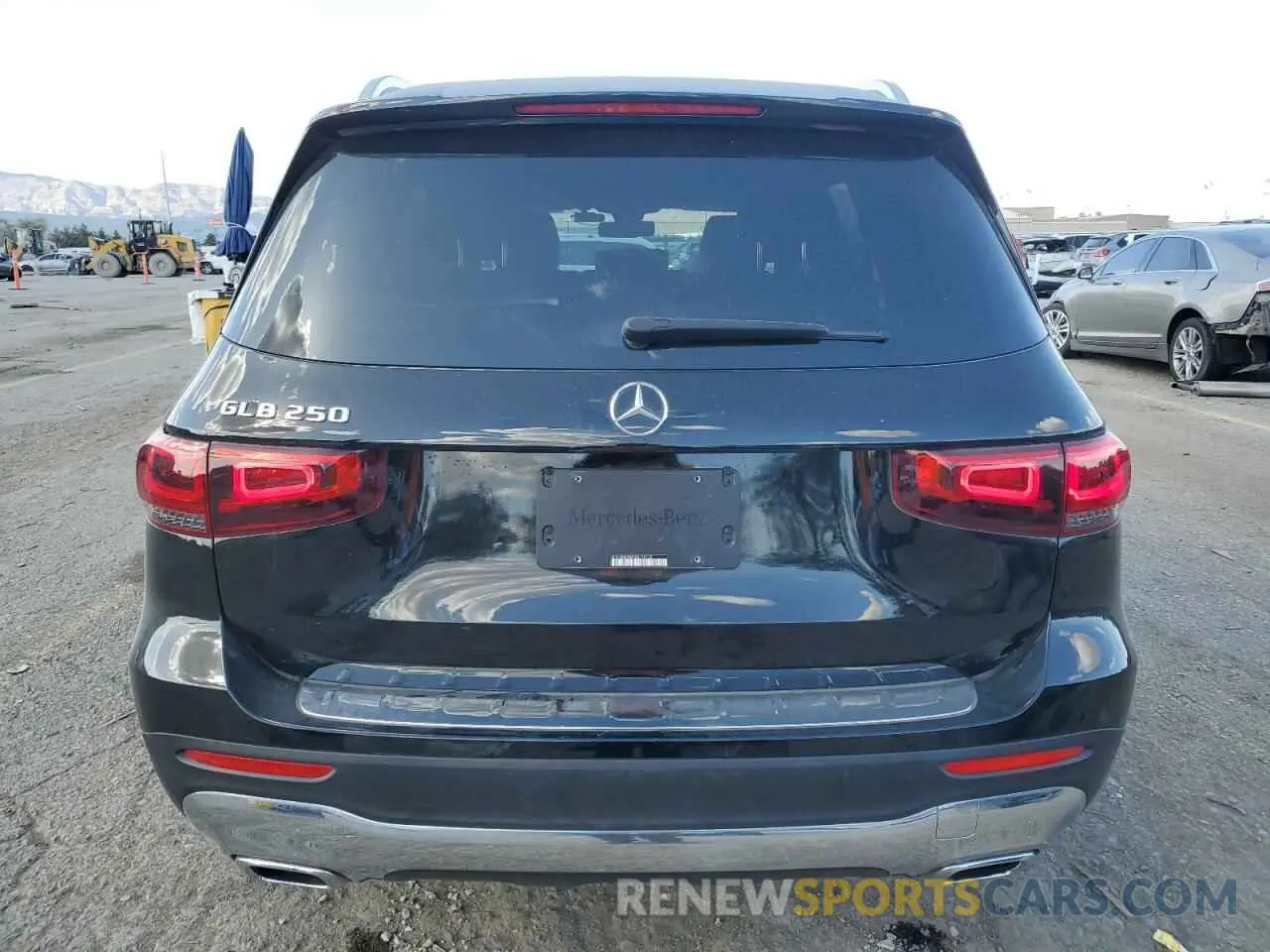 6 fotografías del automóvil dañado W1N4M4GB4MW124112 MERCEDES-BENZ GLB-CLASS 2021