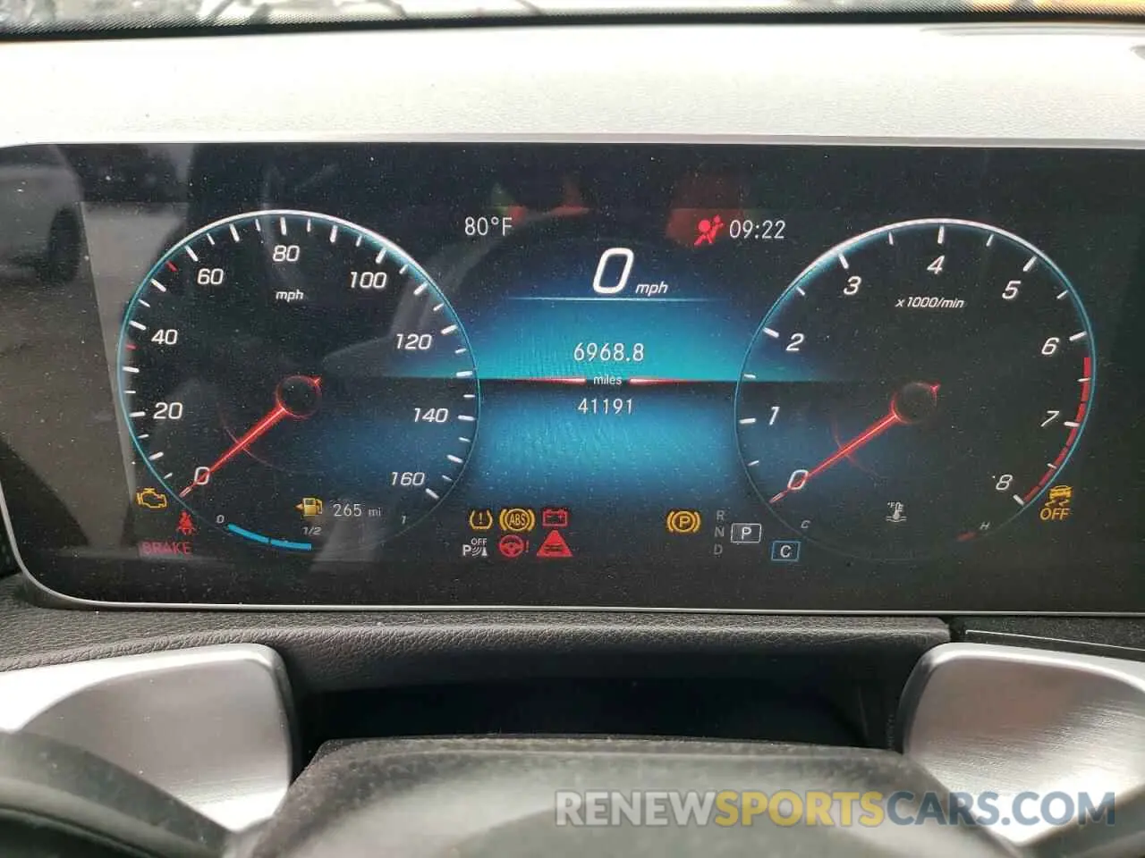 9 fotografías del automóvil dañado W1N4M4GB4MW155022 MERCEDES-BENZ GLB-CLASS 2021