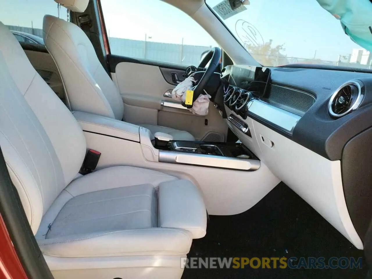 5 fotografías del automóvil dañado W1N4M4HB3MW114332 MERCEDES-BENZ GLB-CLASS 2021