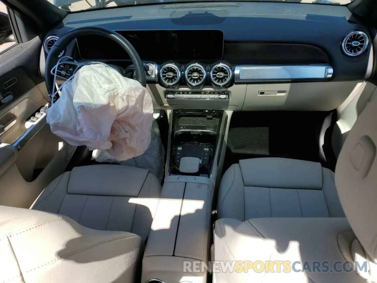 8 fotografías del automóvil dañado W1N4M4HB7MW151660 MERCEDES-BENZ GLB-CLASS 2021