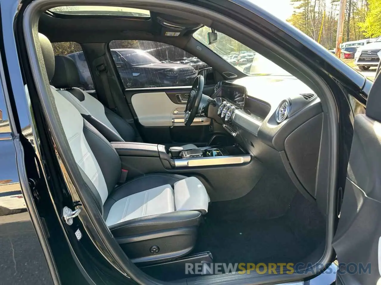 8 fotografías del automóvil dañado W1N4M5BB5MW086077 MERCEDES-BENZ GLB-CLASS 2021