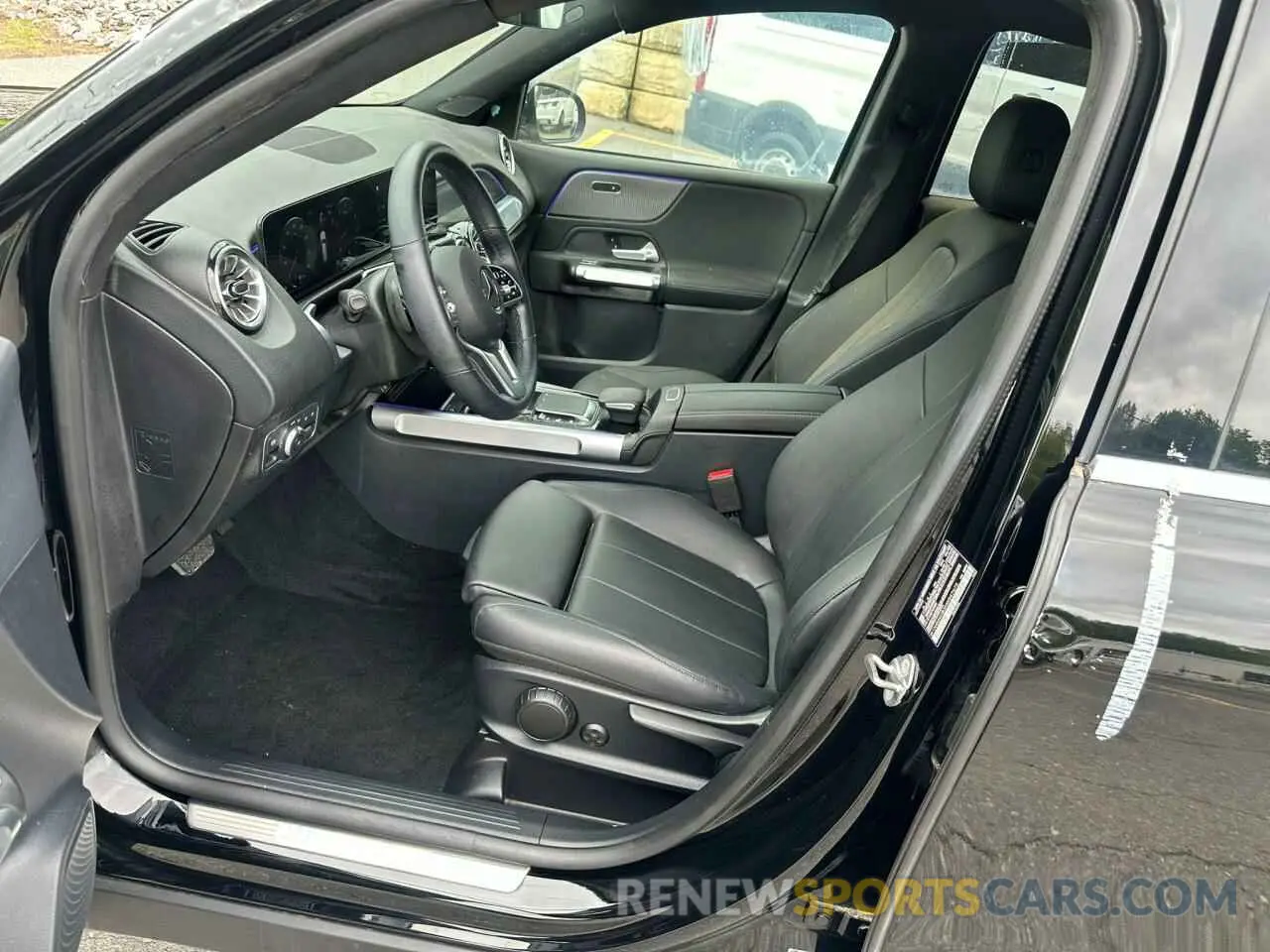 7 fotografías del automóvil dañado W1N4M4GB3NW247675 MERCEDES-BENZ GLB-CLASS 2022