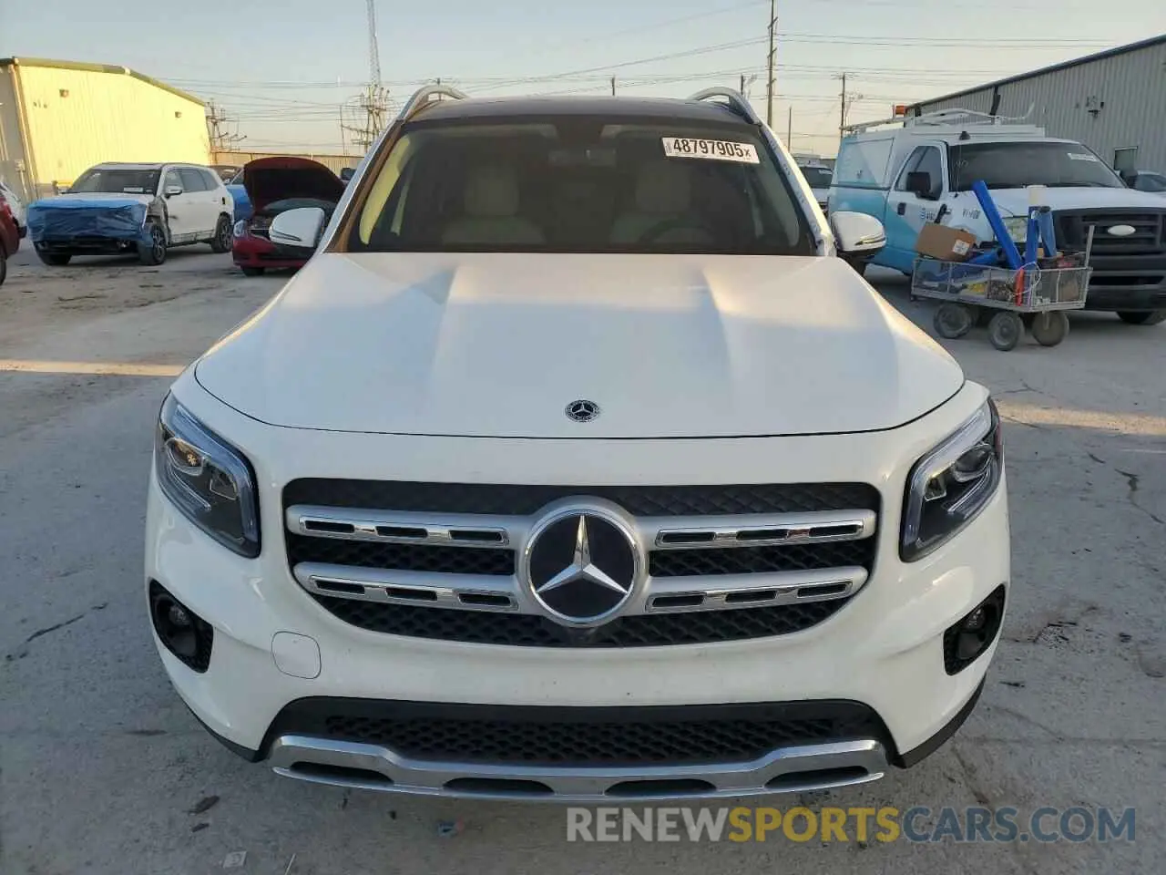5 fotografías del automóvil dañado W1N4M4GB4NW190581 MERCEDES-BENZ GLB-CLASS 2022
