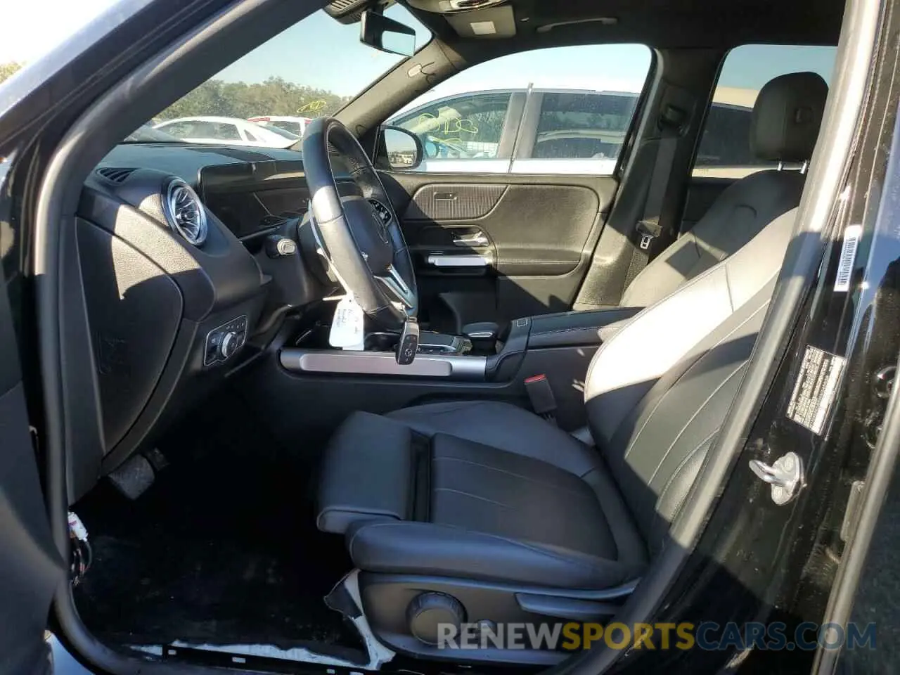7 fotografías del automóvil dañado W1N4M4GB5NW245538 MERCEDES-BENZ GLB-CLASS 2022