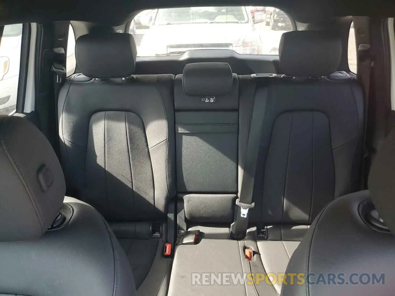 10 fotografías del automóvil dañado W1N4M4GB7NW251485 MERCEDES-BENZ GLB-CLASS 2022