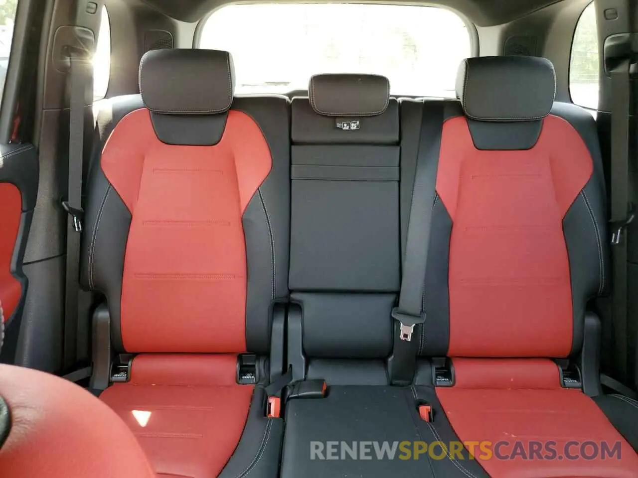 10 fotografías del automóvil dañado W1N4M4HB6NW242422 MERCEDES-BENZ GLB-CLASS 2022