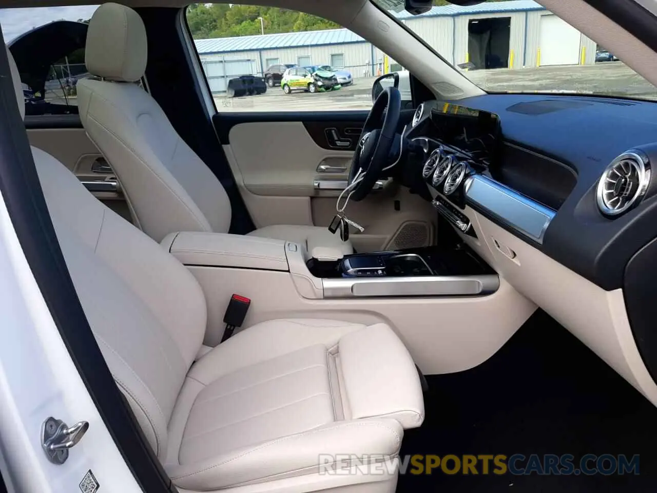 5 fotografías del automóvil dañado W1N4M4HB6NW255087 MERCEDES-BENZ GLB-CLASS 2022