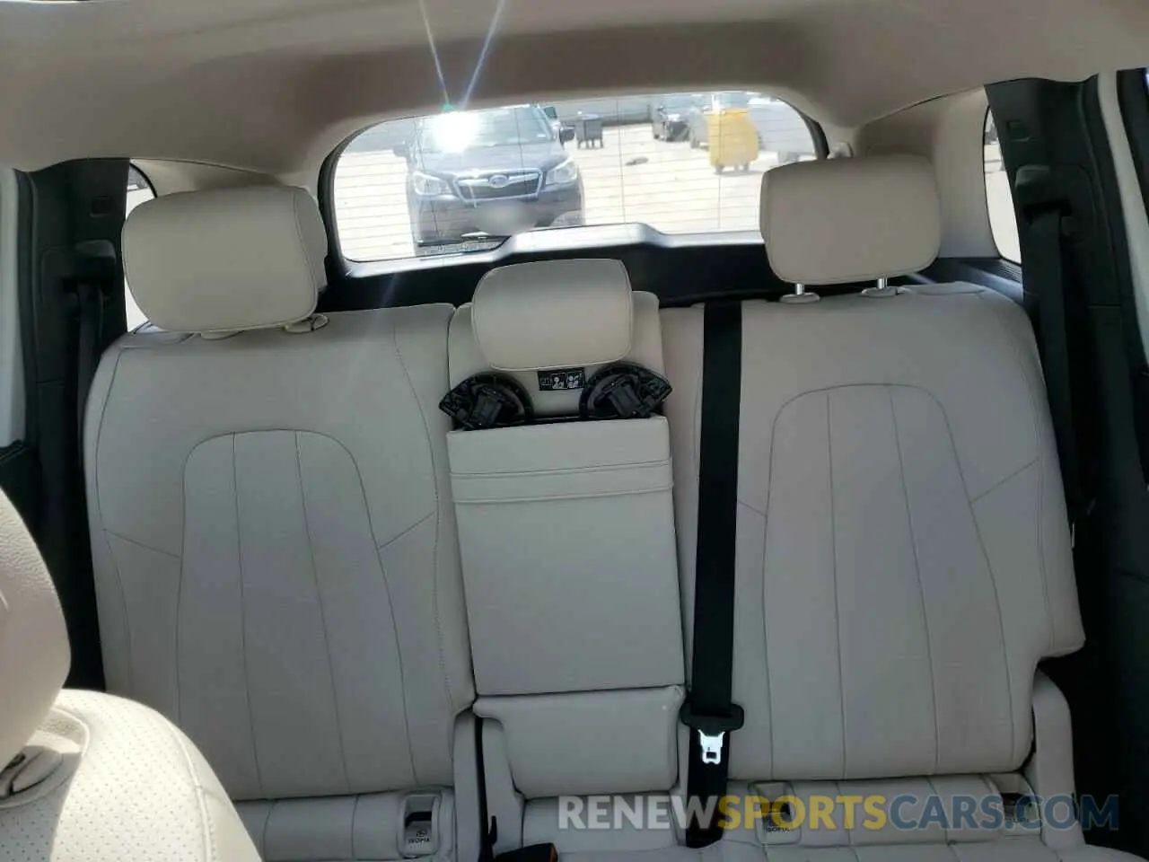 10 fotografías del automóvil dañado W1N4M4HBXNW245663 MERCEDES-BENZ GLB-CLASS 2022