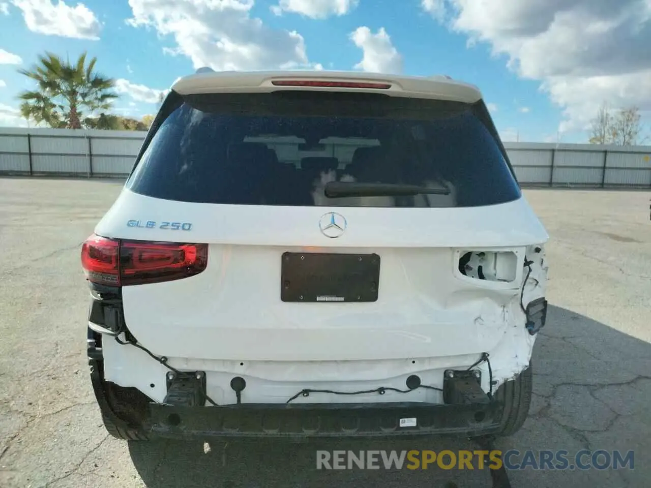 6 fotografías del automóvil dañado W1N4M4GB4PW335301 MERCEDES-BENZ GLB-CLASS 2023