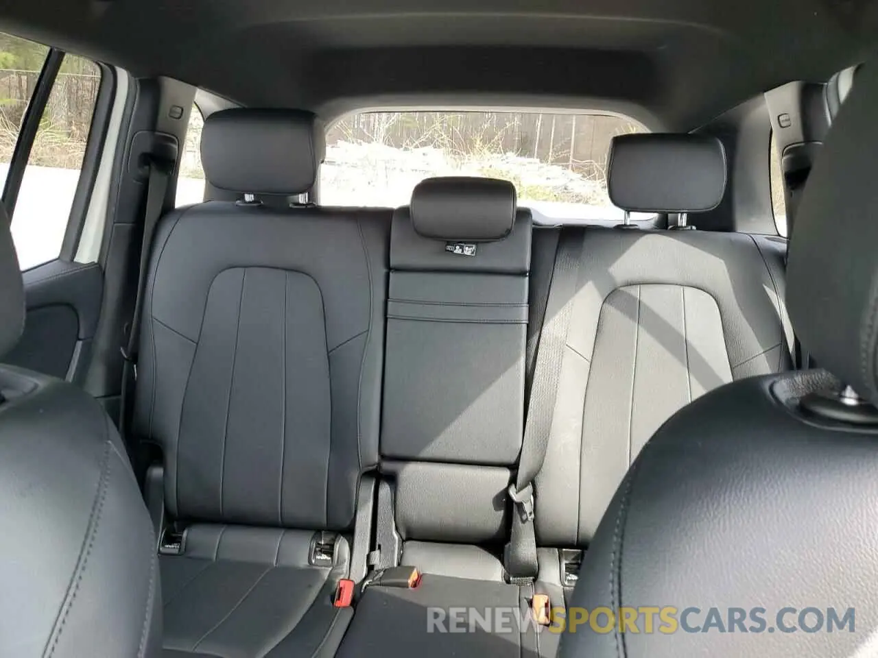 10 fotografías del automóvil dañado W1N4M4GB8PW272932 MERCEDES-BENZ GLB-CLASS 2023