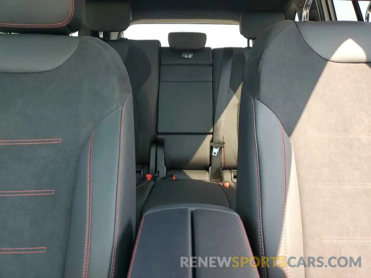 10 fotografías del automóvil dañado W1N4M4HB9RW350460 MERCEDES-BENZ GLB-CLASS 2024