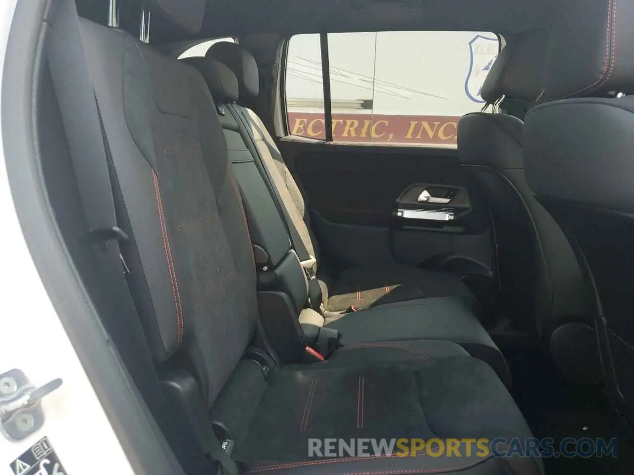 11 fotografías del automóvil dañado W1N4M4HB9RW350460 MERCEDES-BENZ GLB-CLASS 2024