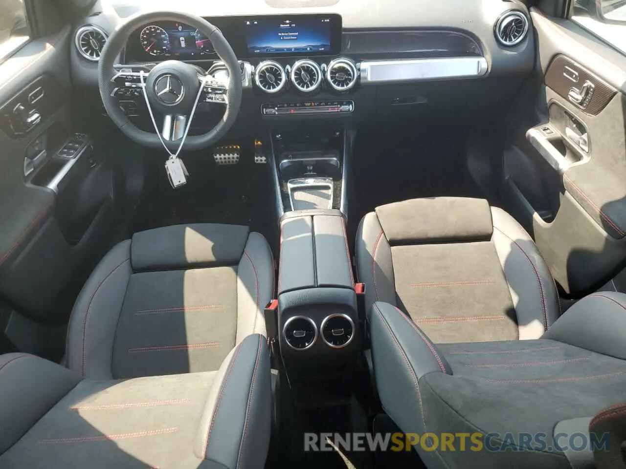 8 fotografías del automóvil dañado W1N4M4HB9RW350460 MERCEDES-BENZ GLB-CLASS 2024