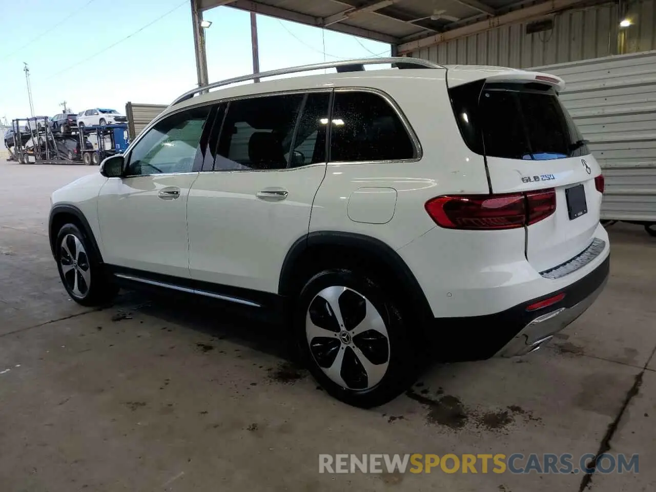 2 fotografías del automóvil dañado W1N4M4GB3SW383610 MERCEDES-BENZ GLB-CLASS 2025