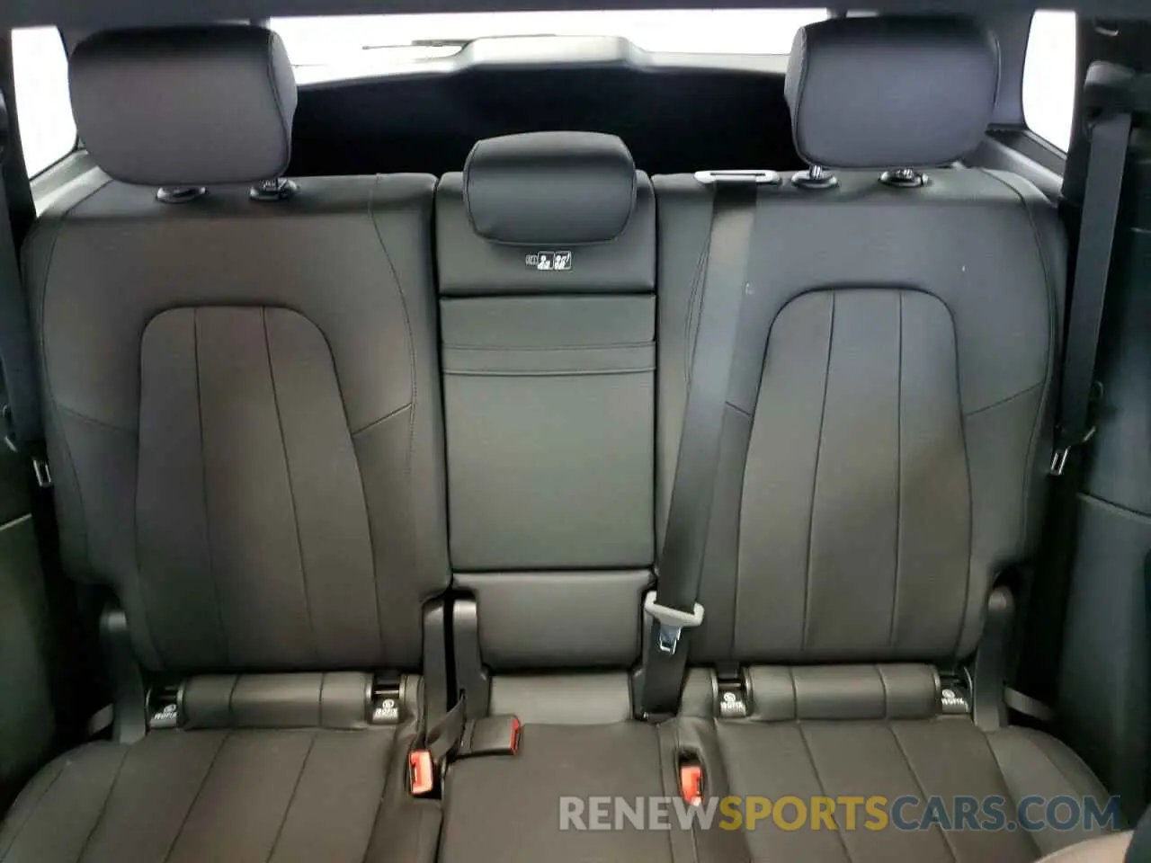 10 fotografías del automóvil dañado W1N4M4GB4SW380845 MERCEDES-BENZ GLB-CLASS 2025