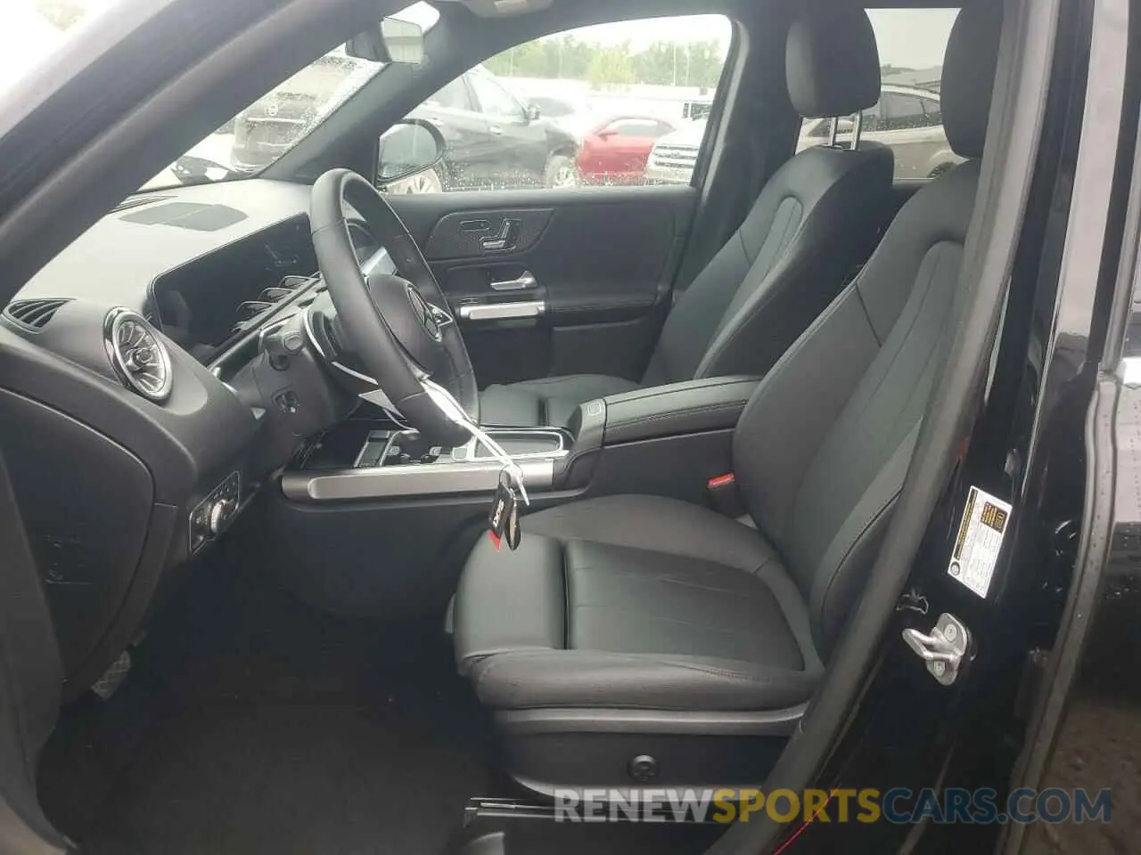 7 fotografías del automóvil dañado W1N4M4HB4SW399135 MERCEDES-BENZ GLB-CLASS 2025