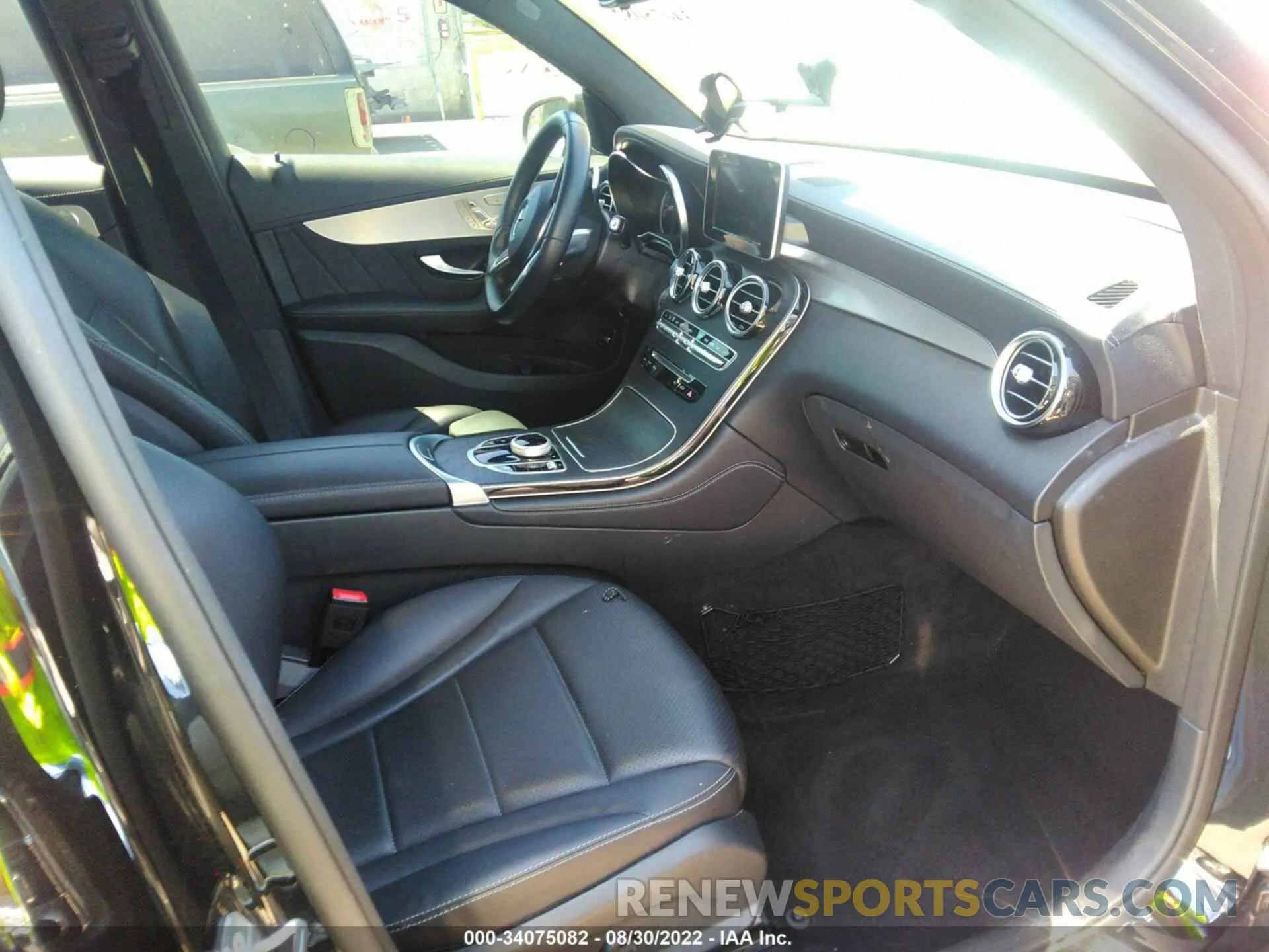 5 fotografías del automóvil dañado WDC0G4JB8K1002329 MERCEDES-BENZ GLC 2019