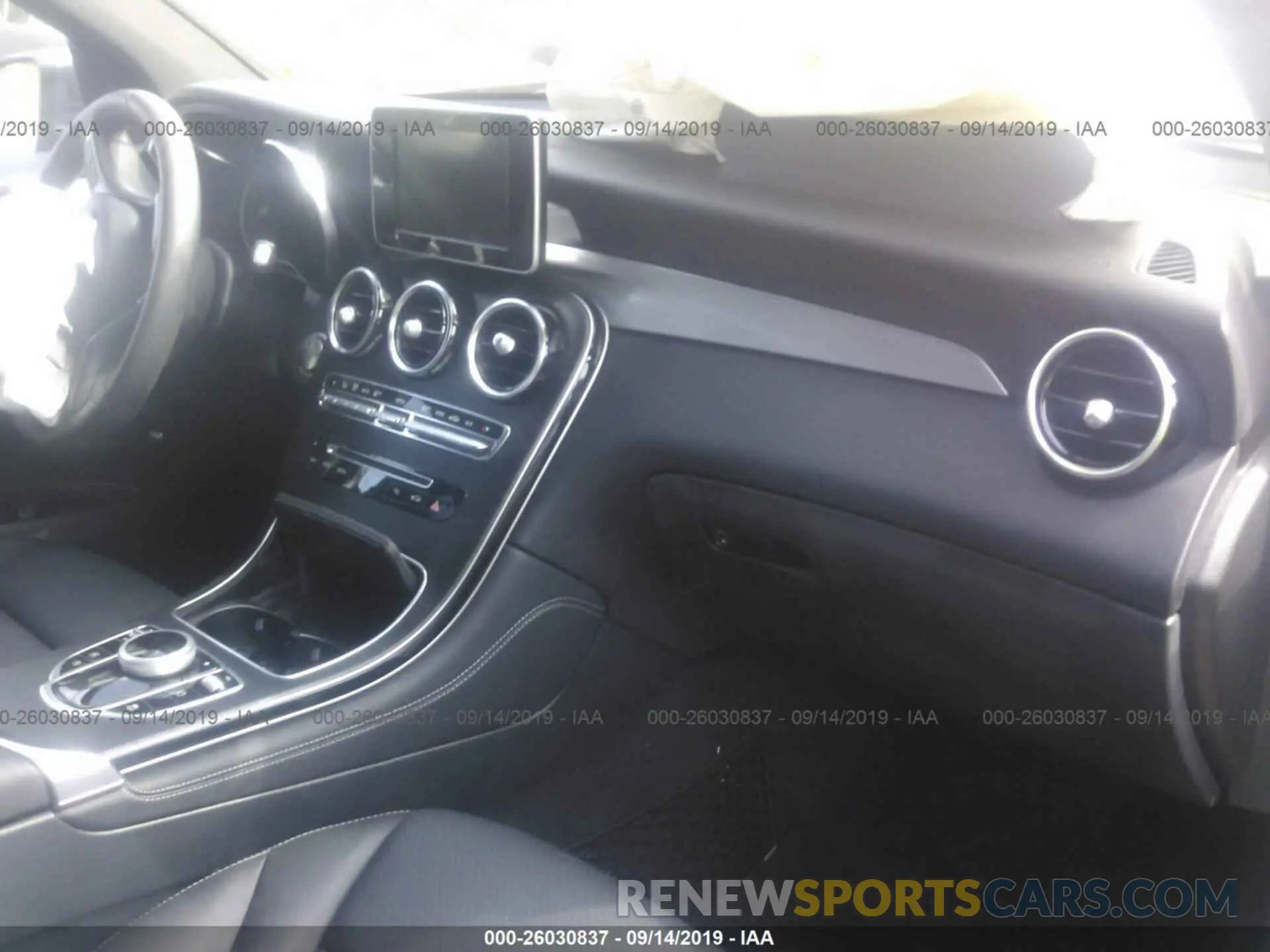 5 fotografías del automóvil dañado WDC0G4KB5KV134052 MERCEDES-BENZ GLC 2019