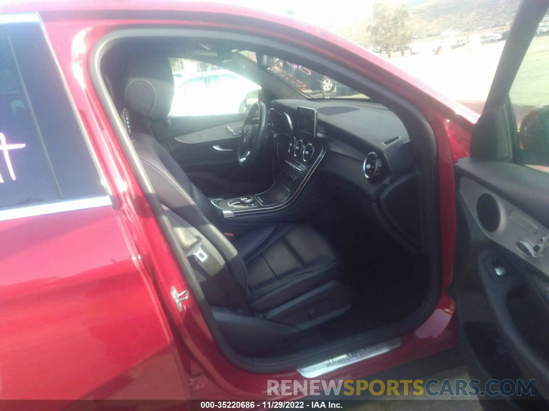 5 fotografías del automóvil dañado WDC0G4KB6KV142712 MERCEDES-BENZ GLC 2019