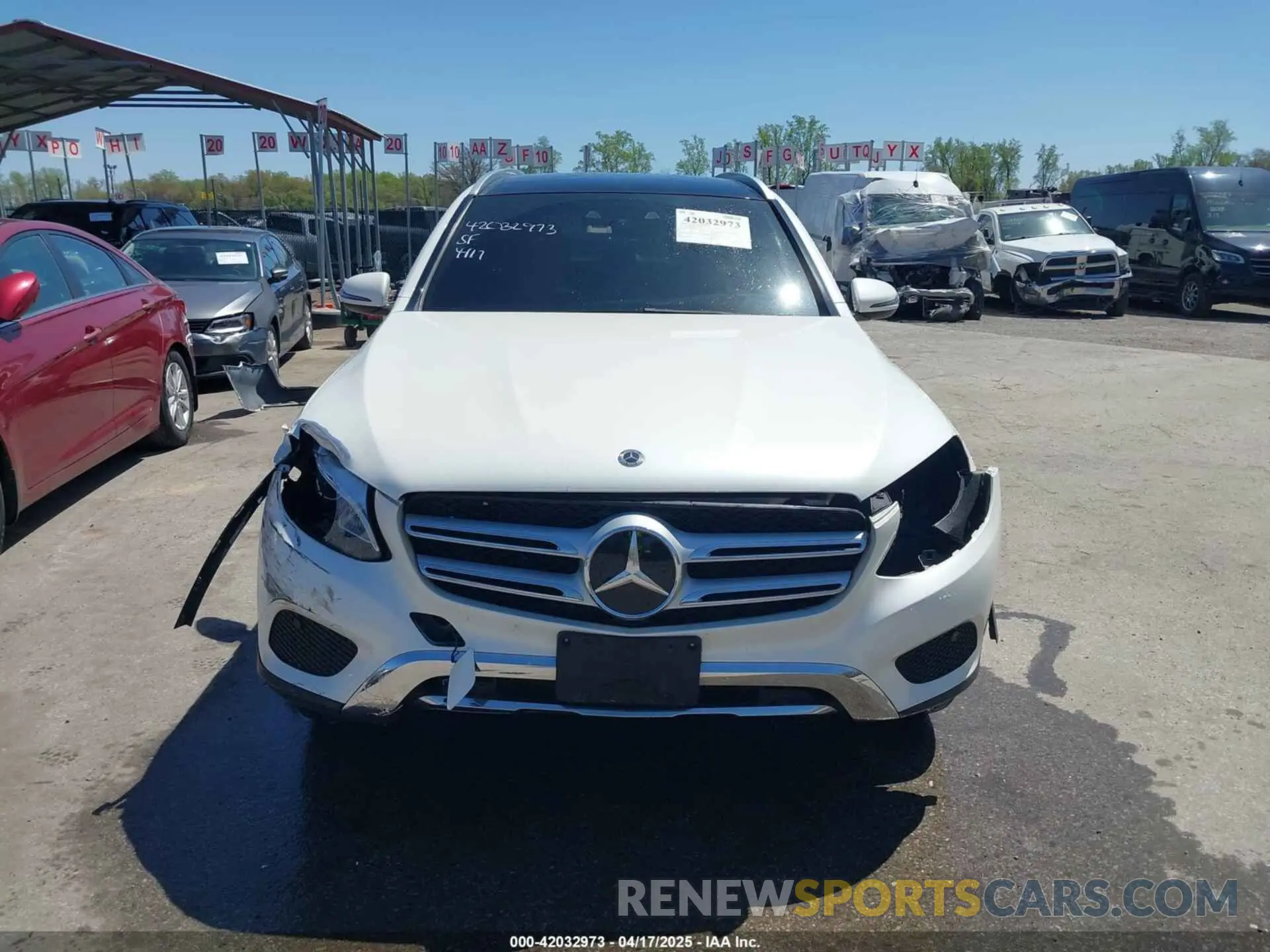 13 fotografías del automóvil dañado WDC0G4KB7KF642680 MERCEDES-BENZ GLC 2019