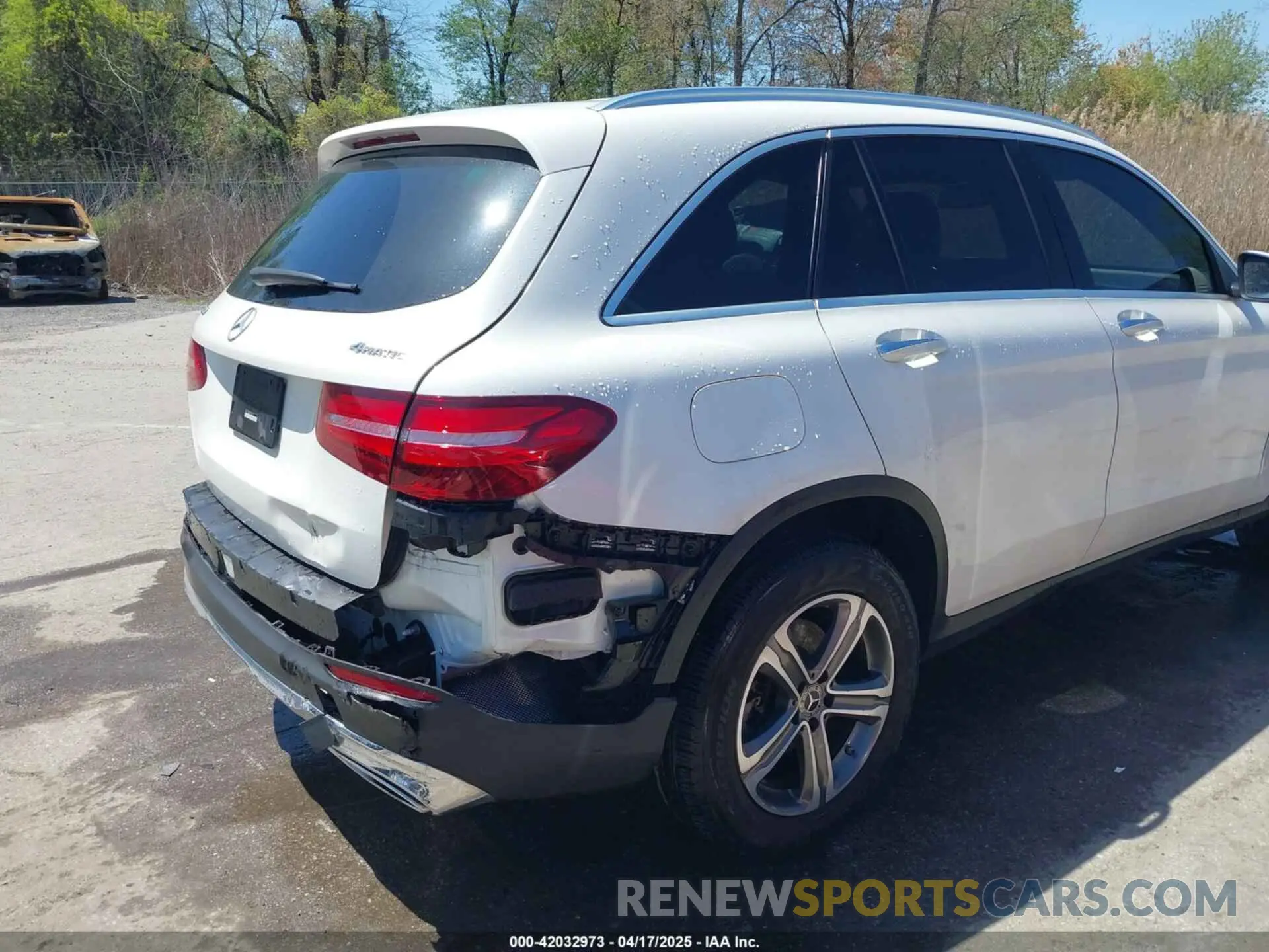 18 fotografías del automóvil dañado WDC0G4KB7KF642680 MERCEDES-BENZ GLC 2019