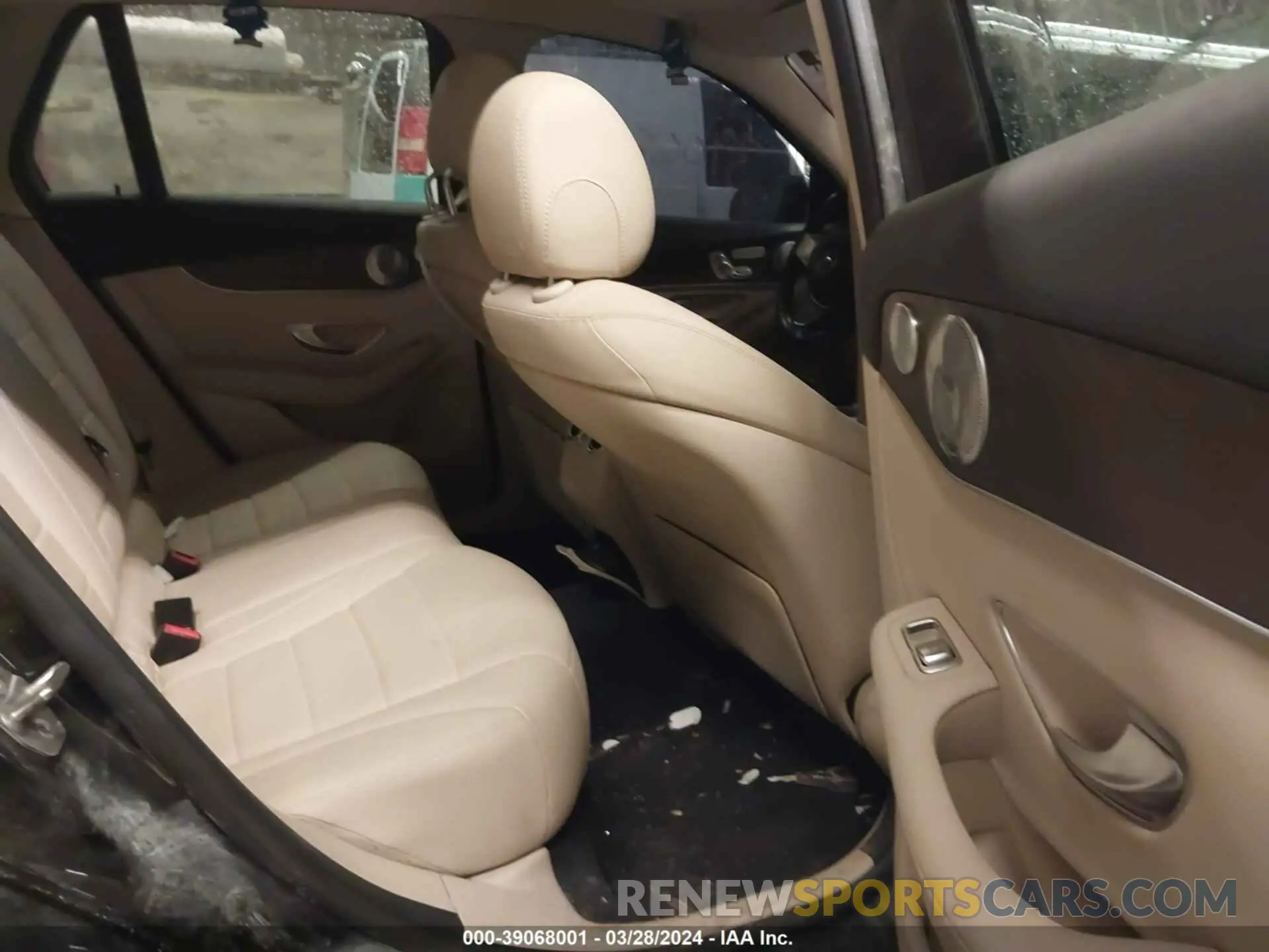 8 fotografías del automóvil dañado WDC0G4KB9KV184937 MERCEDES-BENZ GLC 2019